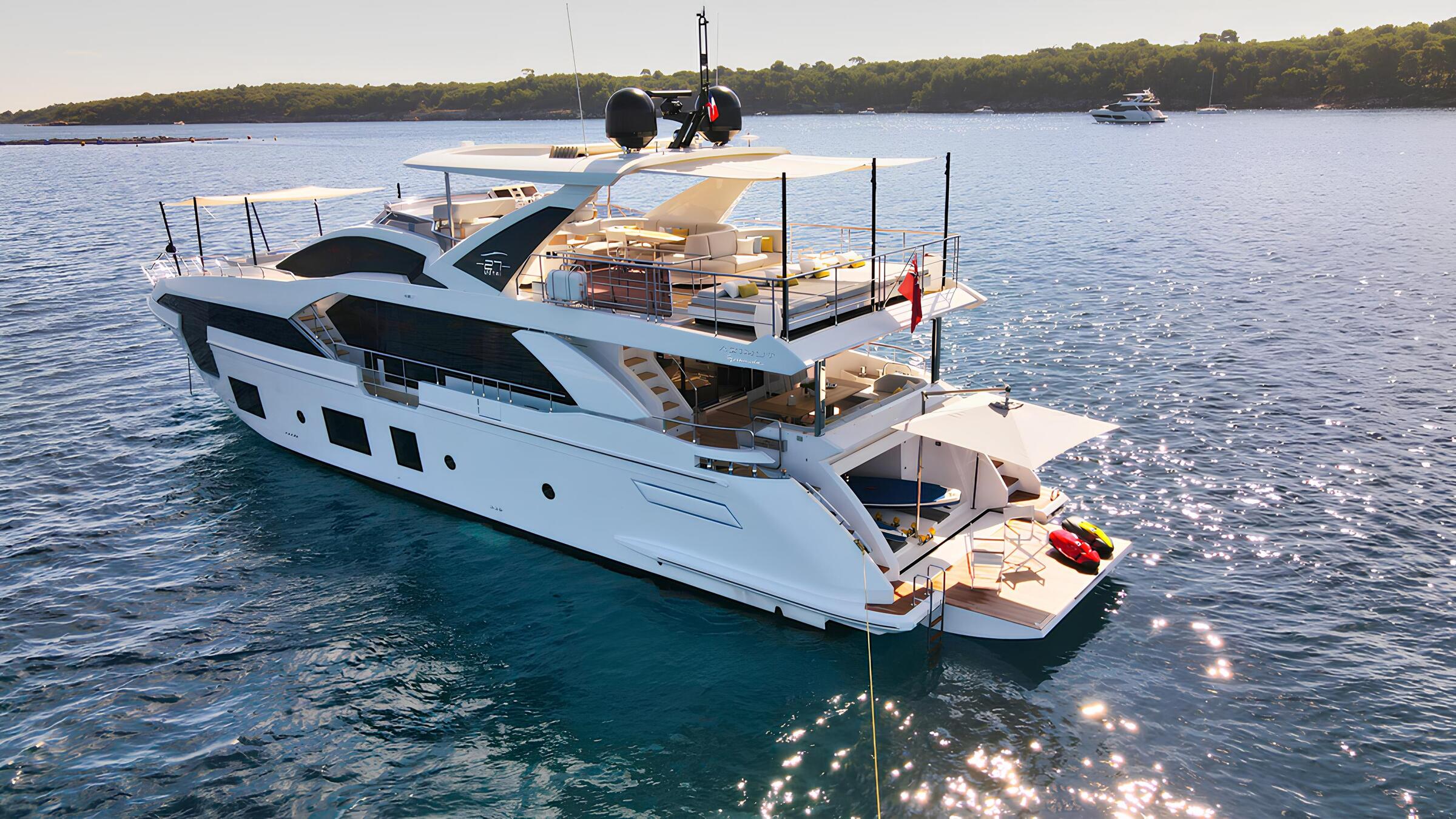 Экстерьер Azimut Grande 27M 2019 MY WAVE/Exterior Azimut Grande 27M 2019 MY WAVE