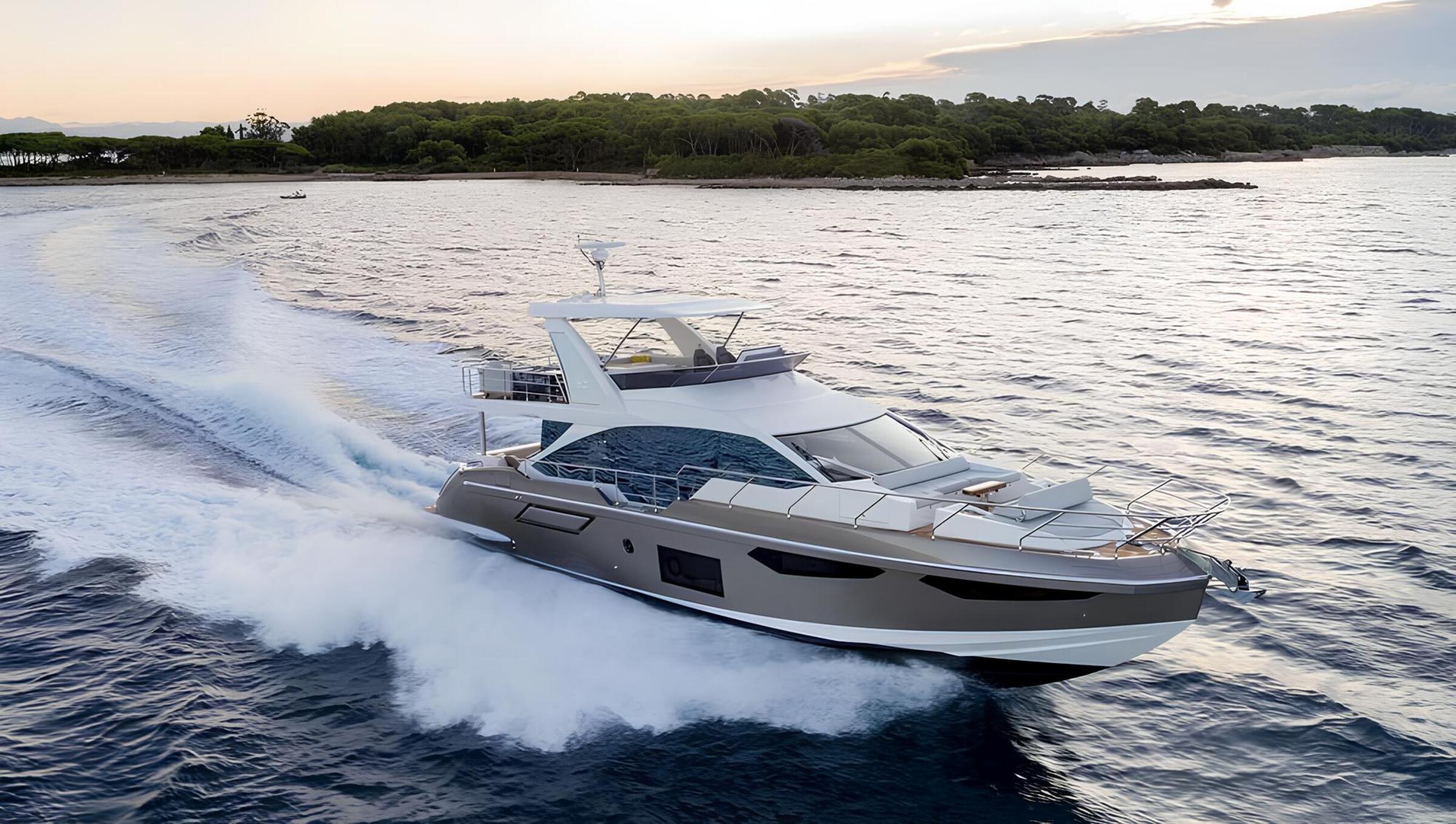 Экстерьер Azimut 60 Fly 2018 MY ALUMINIA/Exterior Azimut 60 Fly 2018 MY ALUMINIA