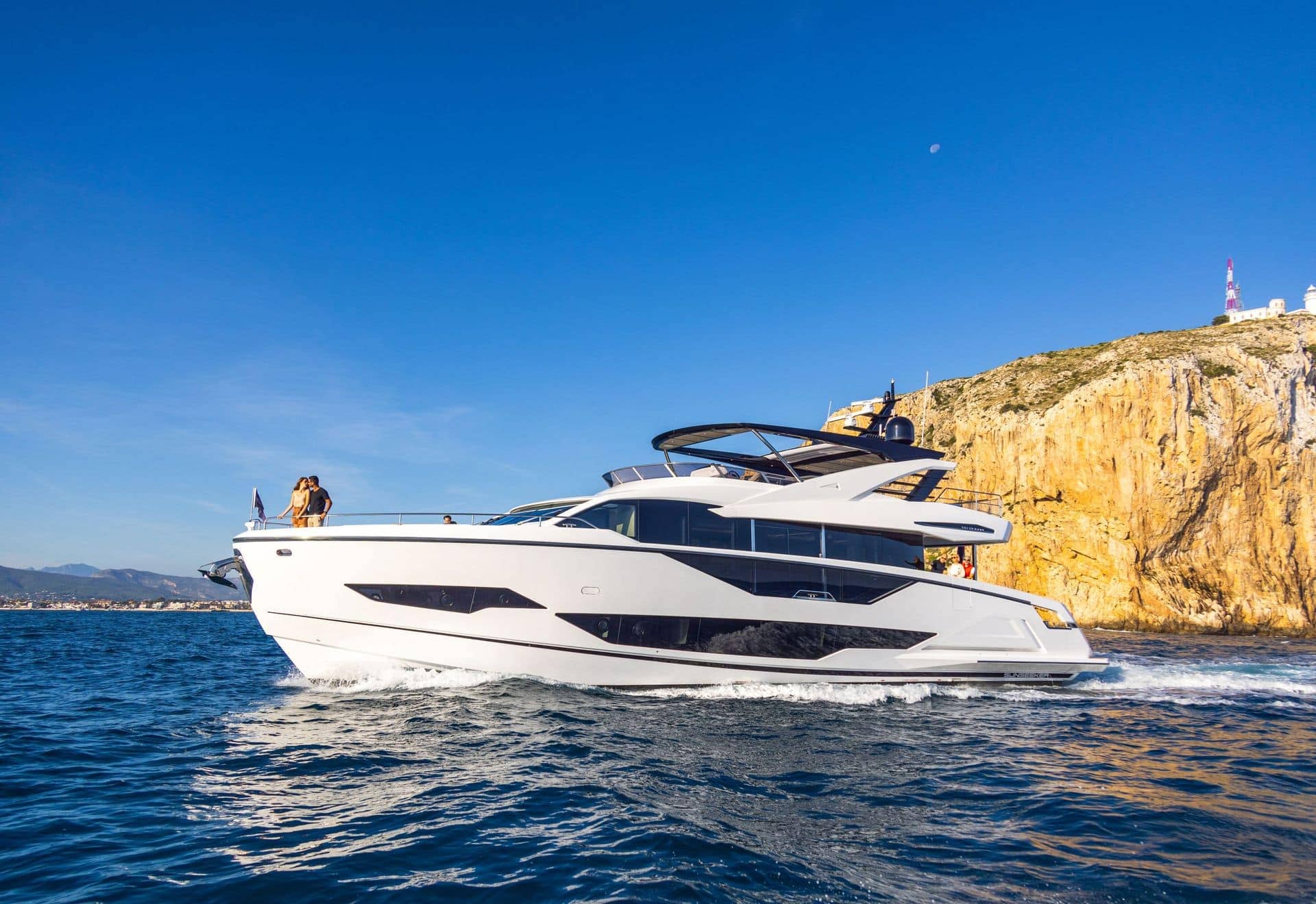 Экстерьер Sunseeker 90 Ocean 2021 MY WYLDECREST/Exterior Sunseeker 90 Ocean 2021 MY WYLDECREST