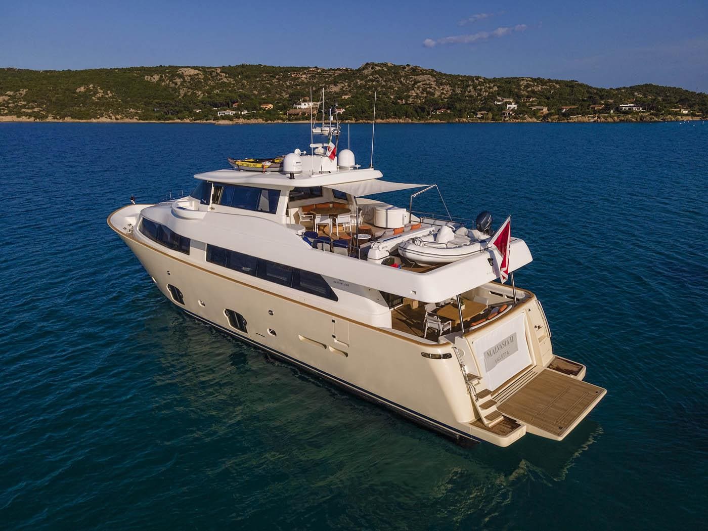 Экстерьер Custom Line Navetta 26 2009 MY EOLIA/Exterior Custom Line Navetta 26 2009 MY EOLIA