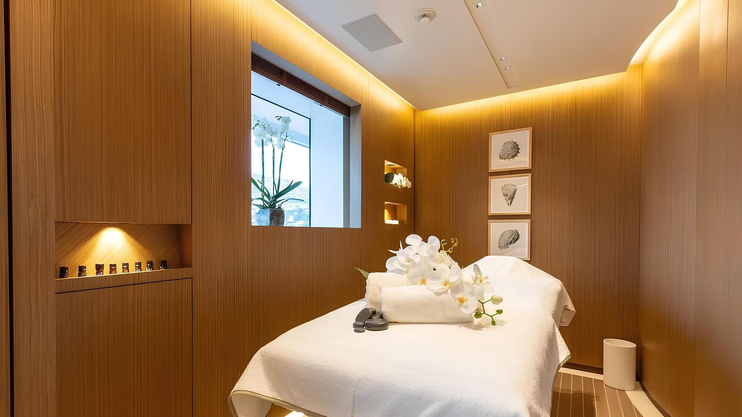 Массажный кабинет/Massage room