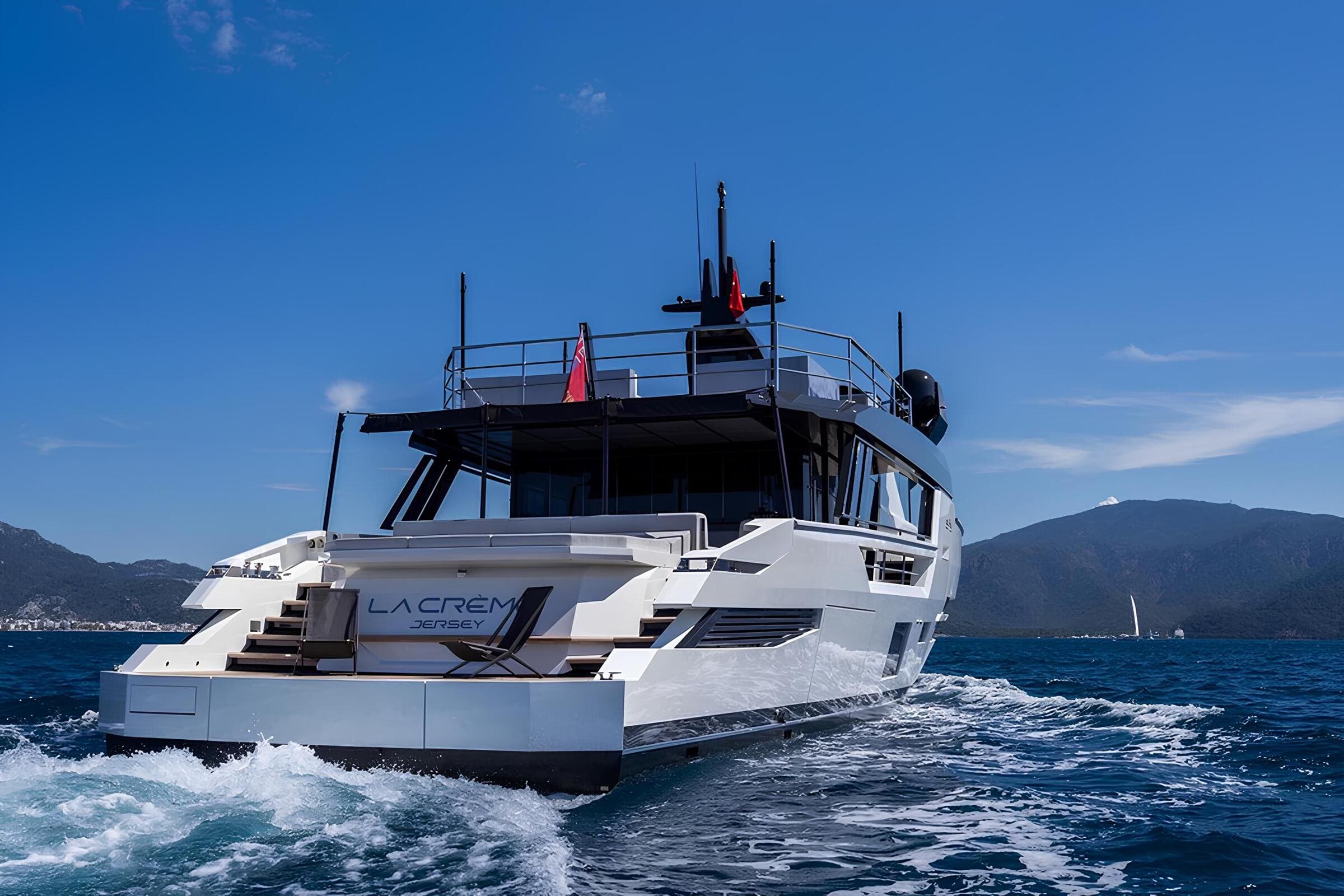Экстерьер Arcadia Sherpa 80 MY LA CREME/Exterior Arcadia Sherpa 80 MY LA CREME