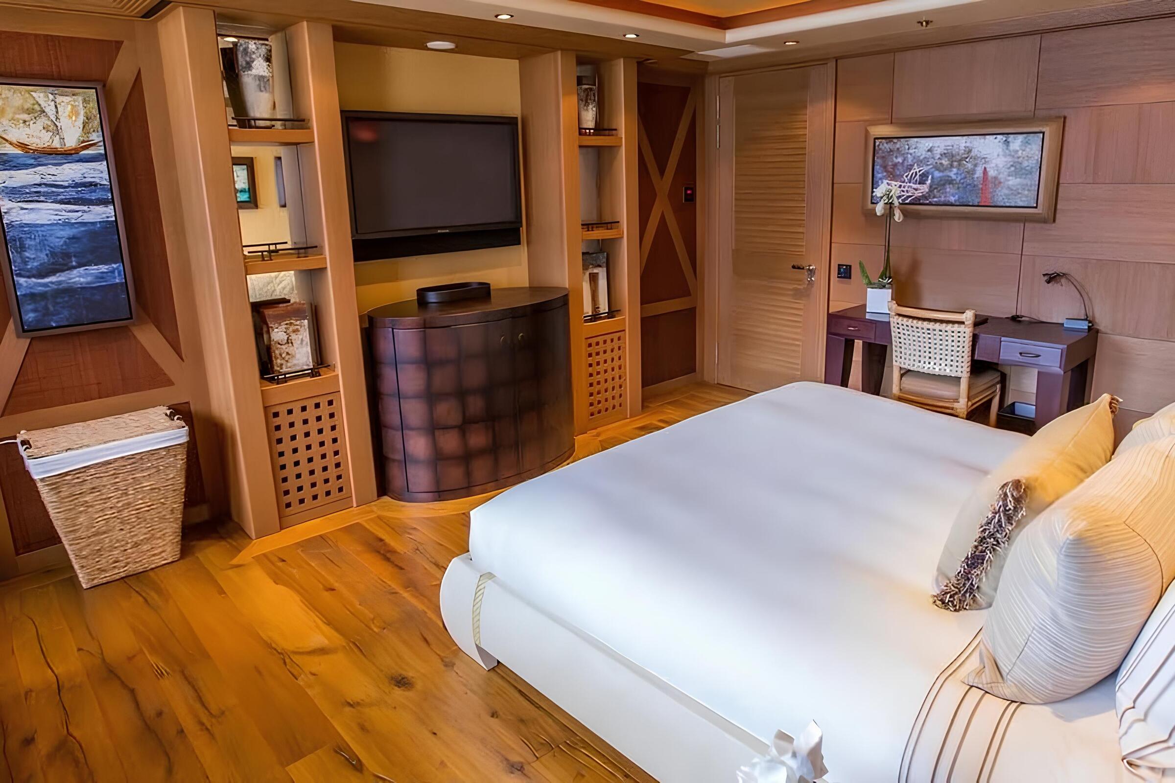 VIP-каюта/VIP cabin