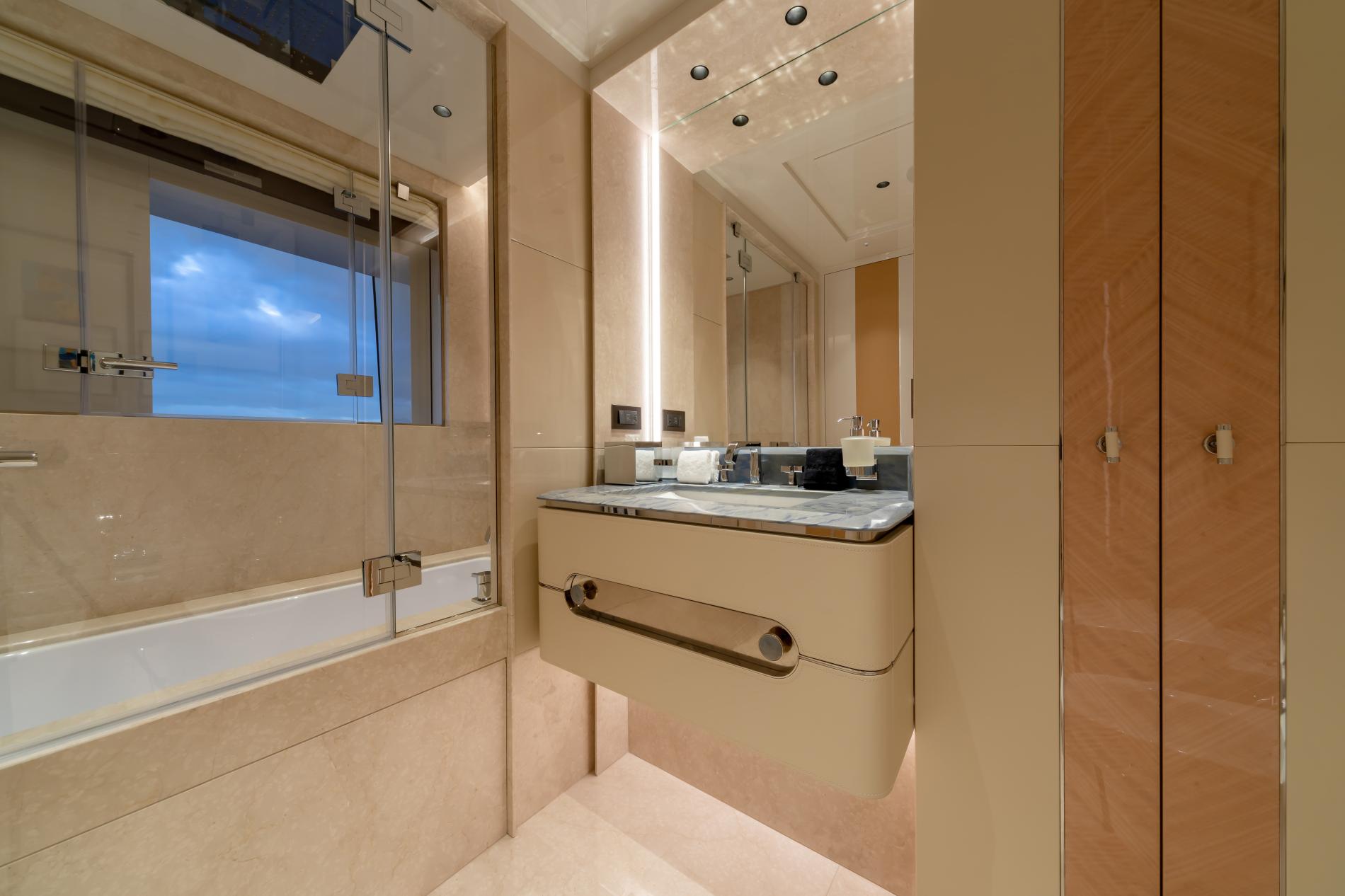 VIP-санузел/VIP bathroom