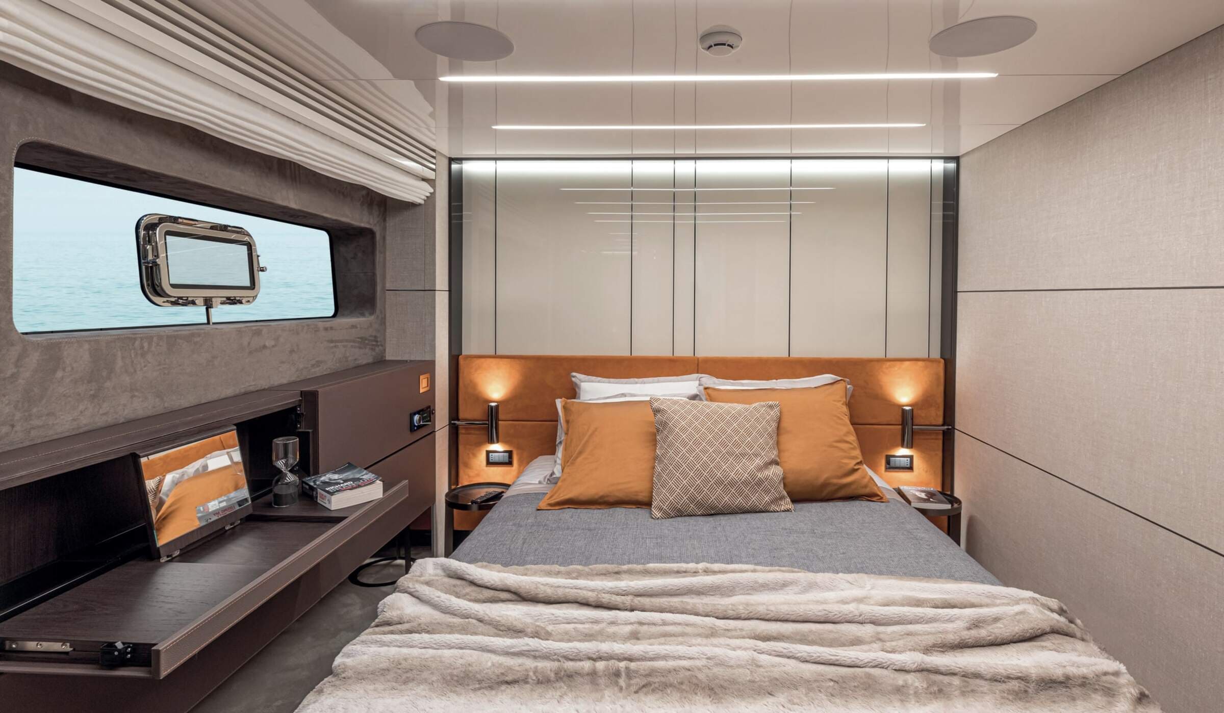 VIP-каюта/VIP cabin