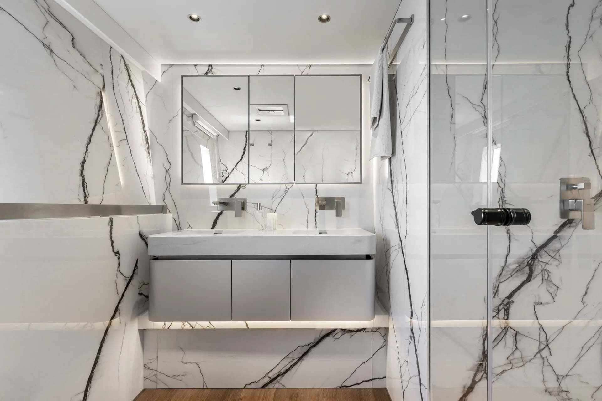 Санузел владельца/Master bathroom