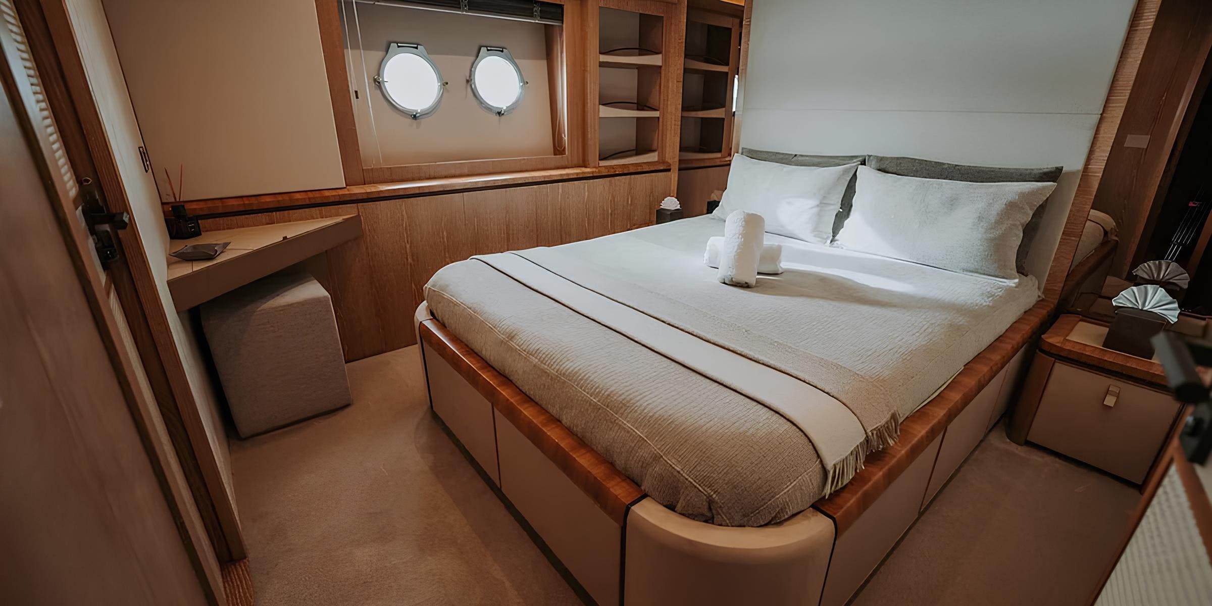VIP-каюта/VIP cabin