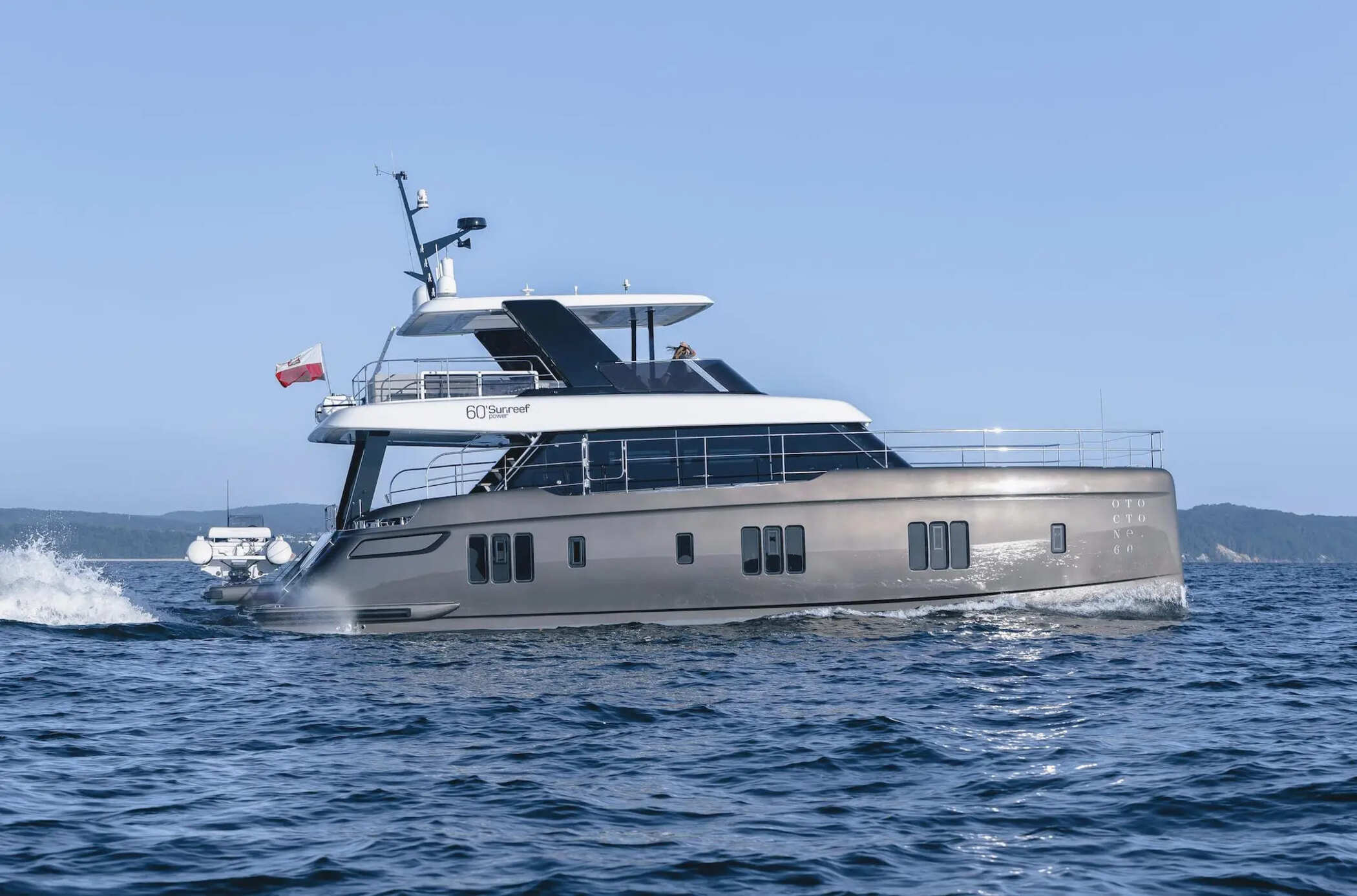 Экстерьер 60 SUNREEF POWER NEW/Exterior 60 SUNREEF POWER NEW