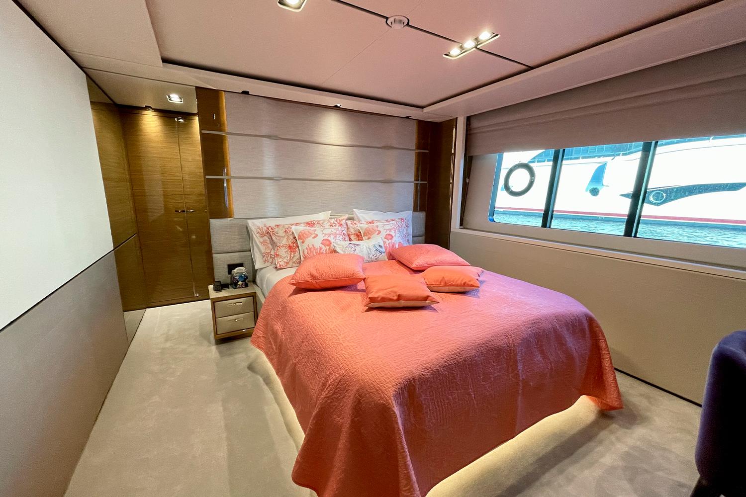 Гостевая каюта по левому борту / Guest cabin on port side