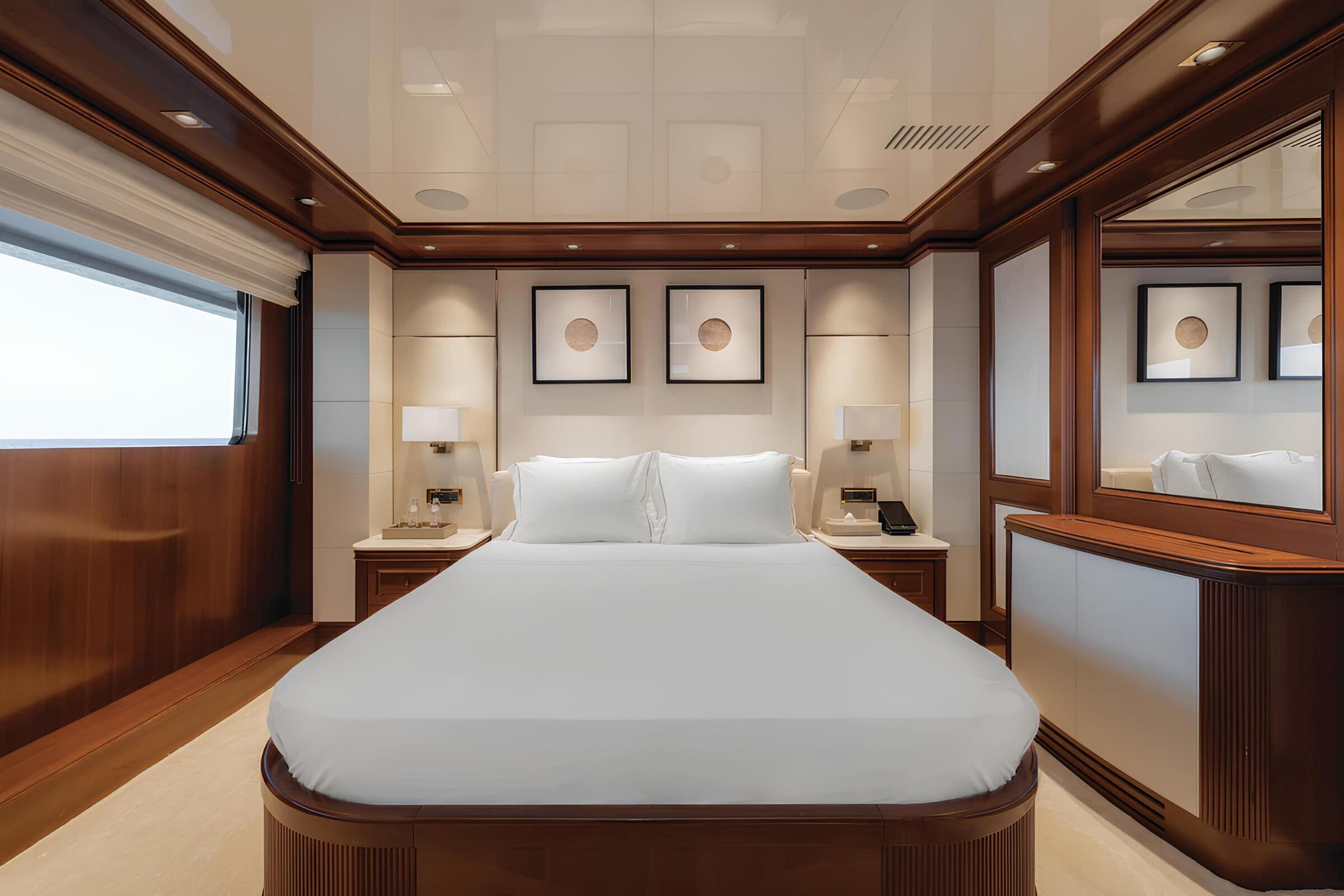 VIP-каюта/VIP cabin