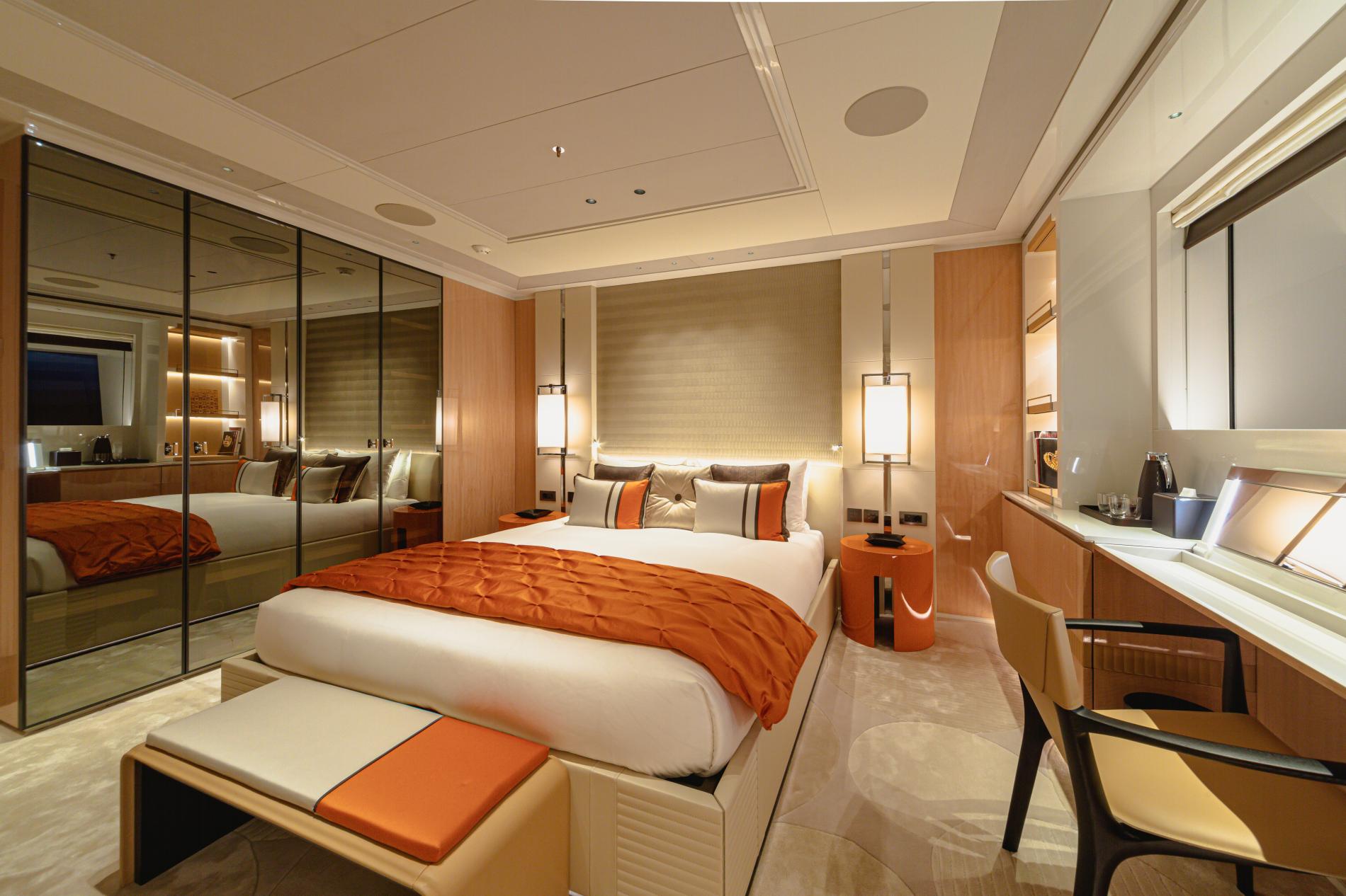 VIP-каюта/VIP cabin