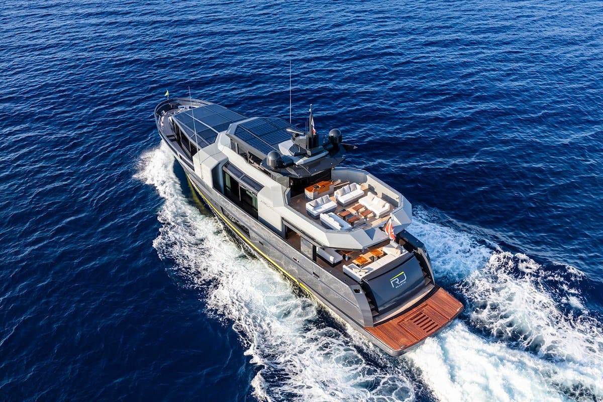 Экстерьер Arcadia Yachts A105 2019 MY SEA CORAL II/Exterior Arcadia Yachts A105 2019 MY SEA CORAL II