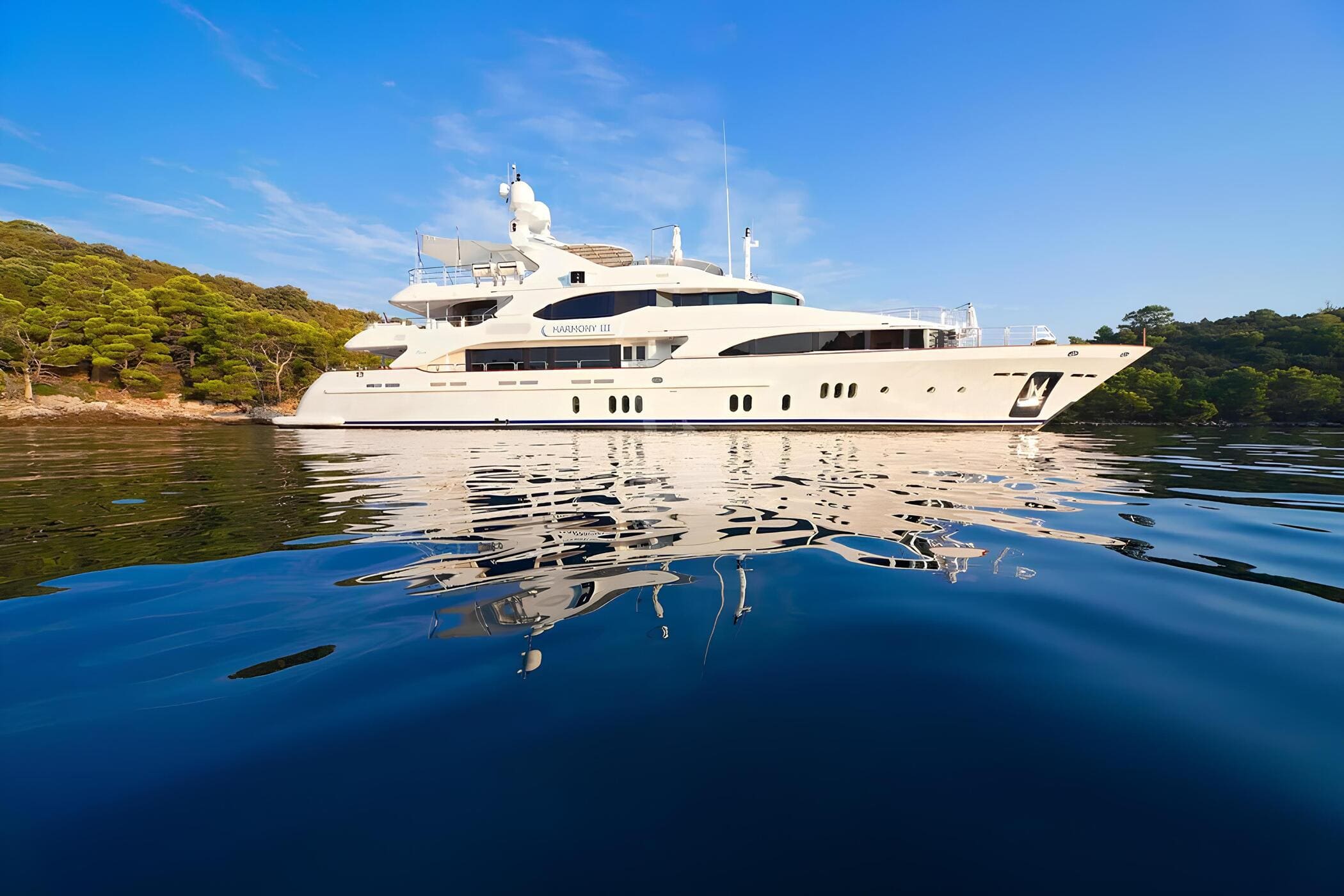 Экстерьер Benetti Vision 145' 2009 MY HARMONY III/Exterior Benetti Vision 145' 2009 MY HARMONY III