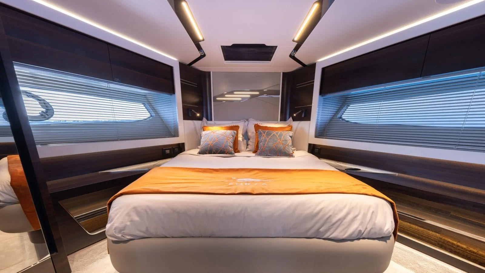 VIP-каюта/VIP cabin