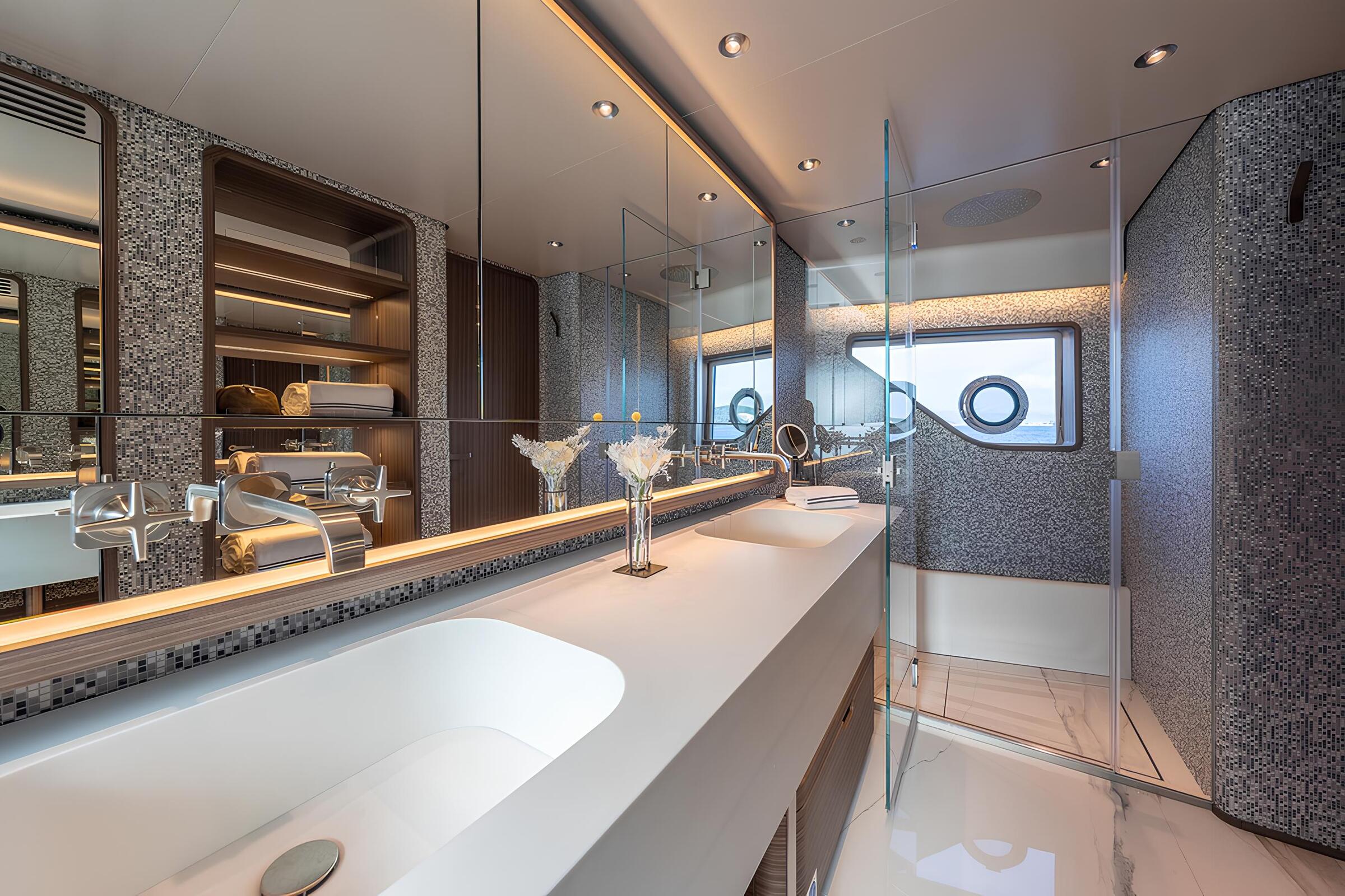 Санузел владельца/Master bathroom