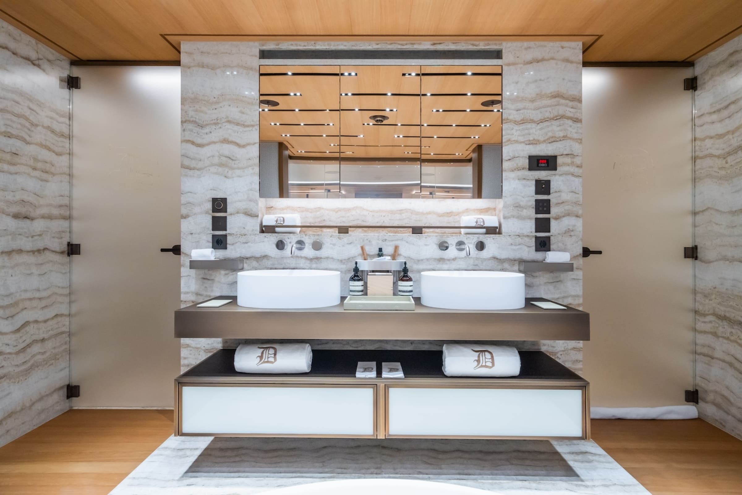 Санузел владельца/Master bathroom