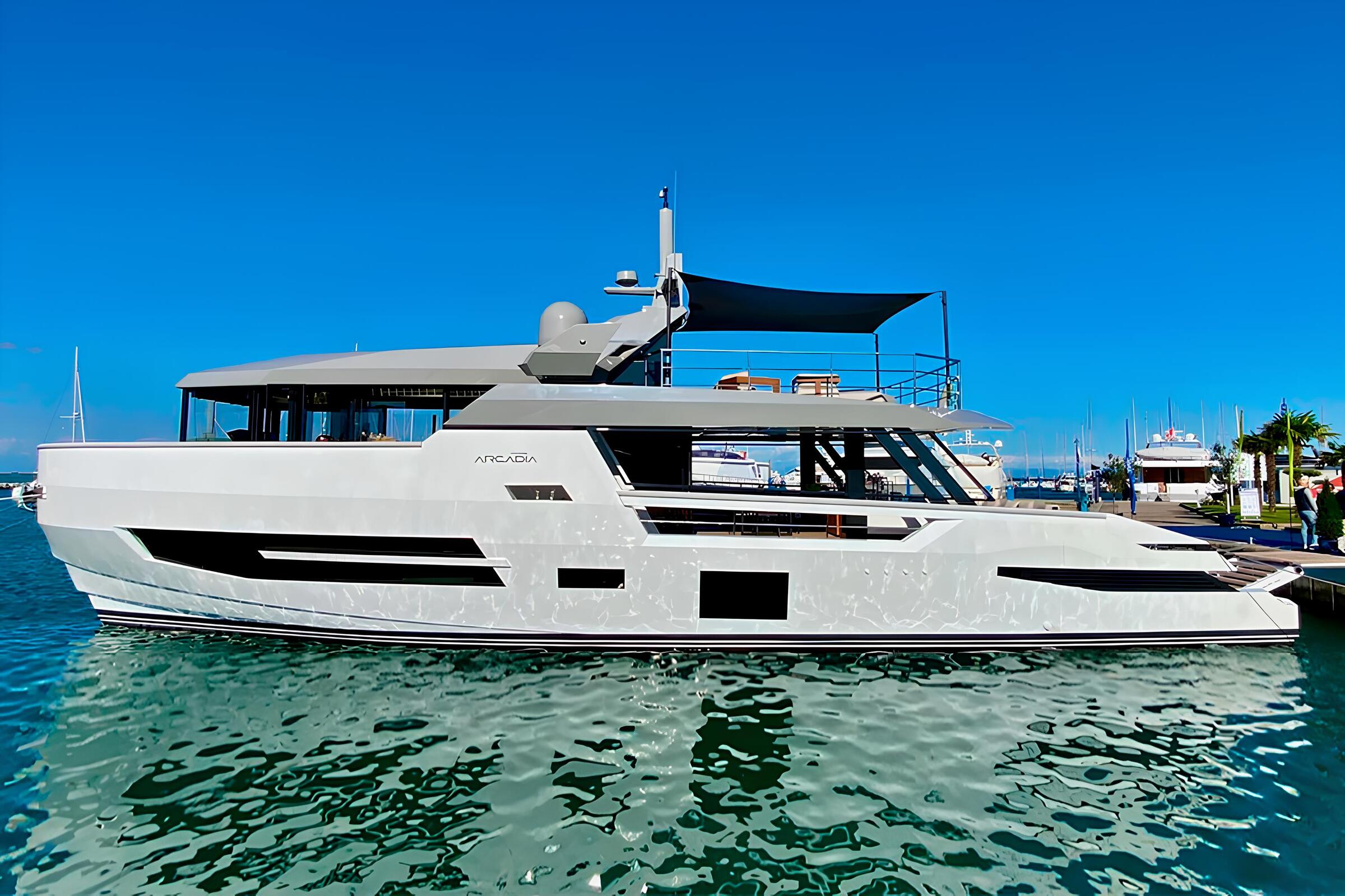 Экстерьер Arcadia Yachts Sherpa 80 NEW/Exterior Arcadia Yachts Sherpa 80 NEW