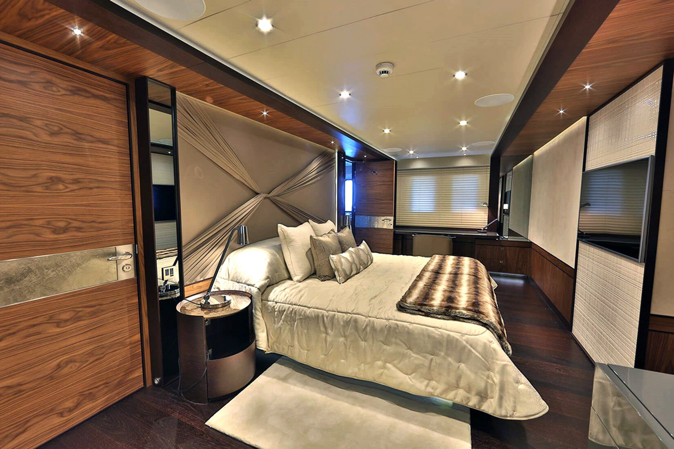 VIP-каюта/VIP cabin