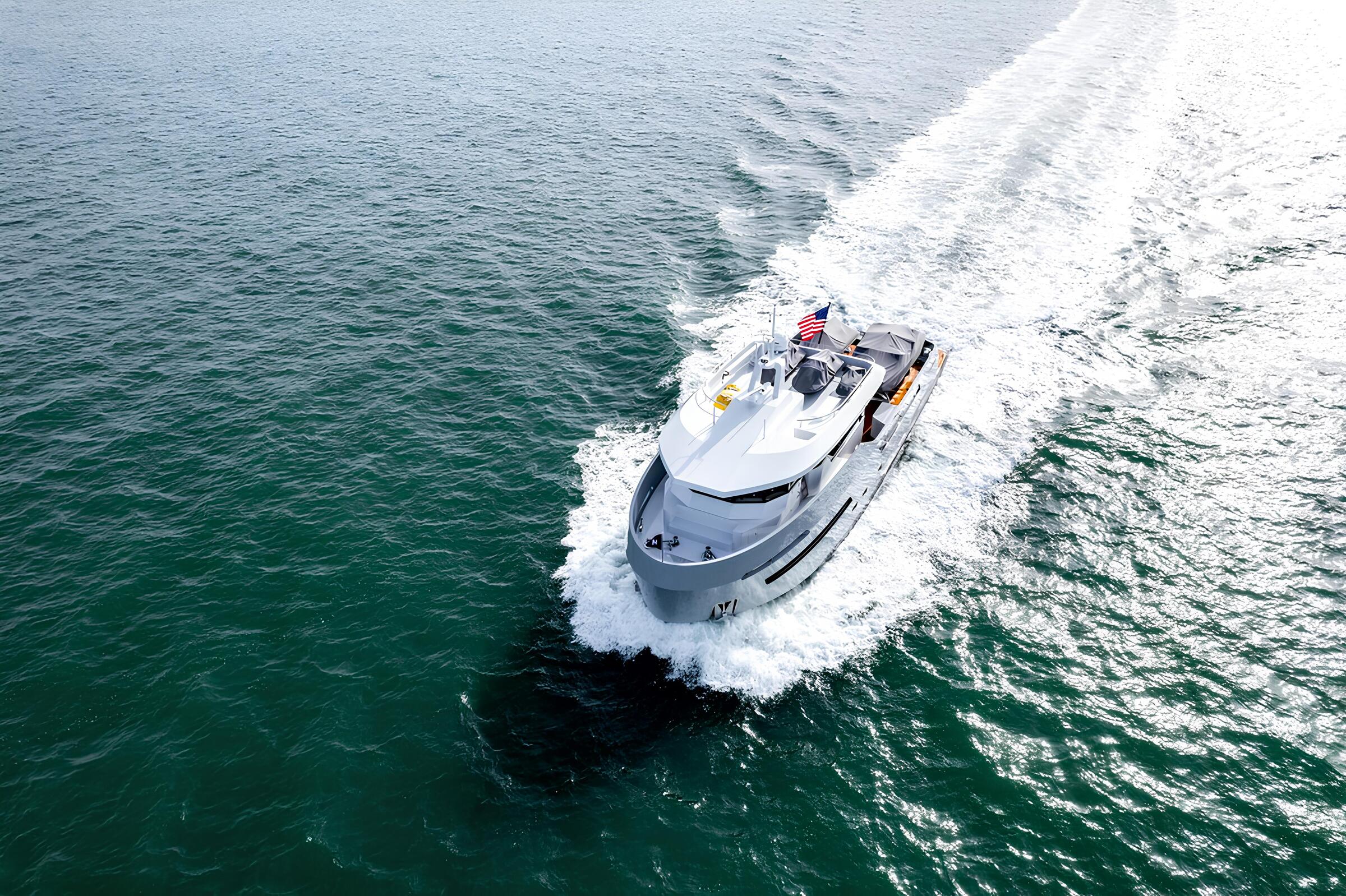 Экстерьер Lynx Crossover 27M 2026/Exterior Lynx Crossover 27M 2026