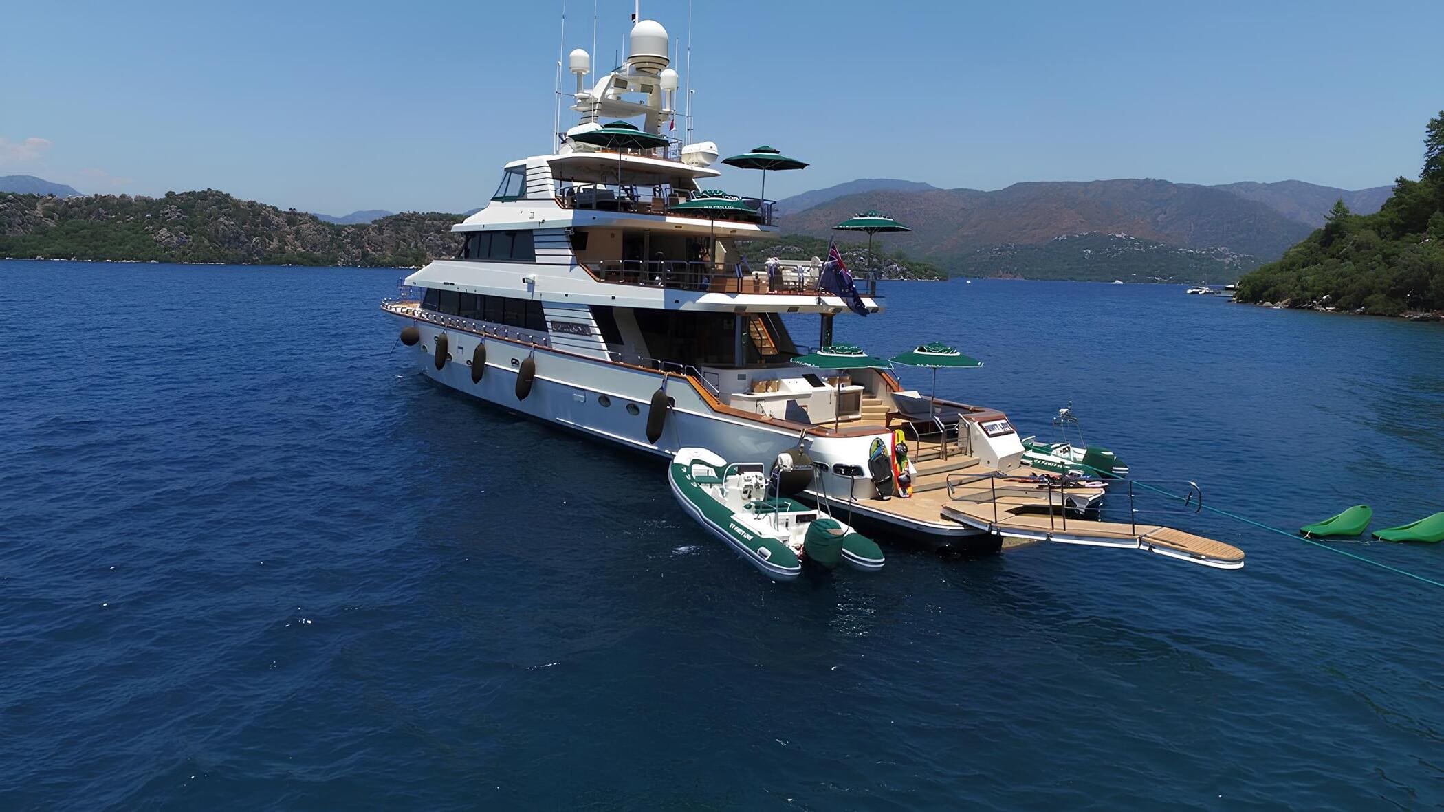 Экстерьер Westport 42M 2004 MY FORTY LOVE/Exterior Westport 42M 2004 MY FORTY LOVE