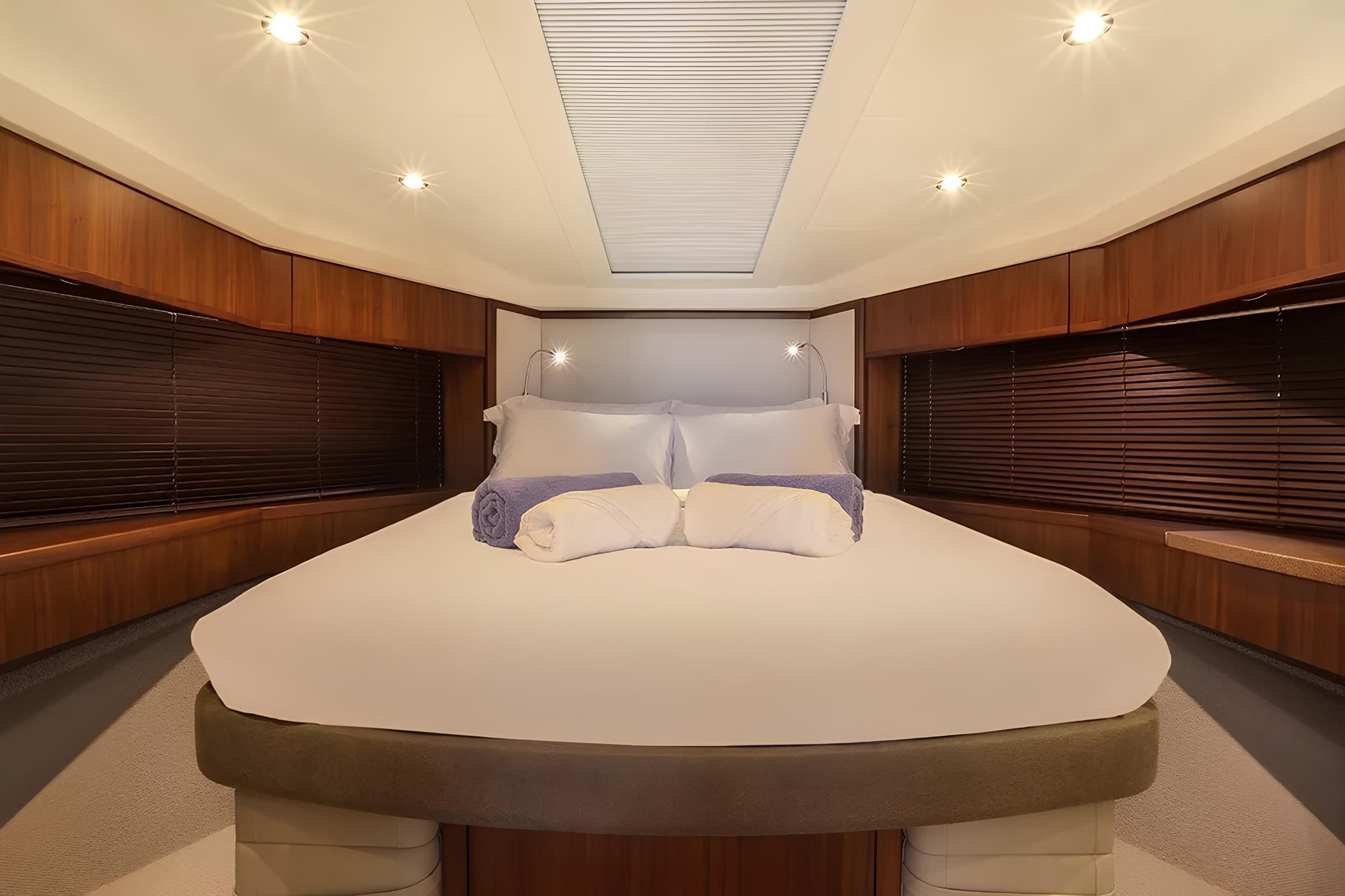VIP-каюта/VIP cabin