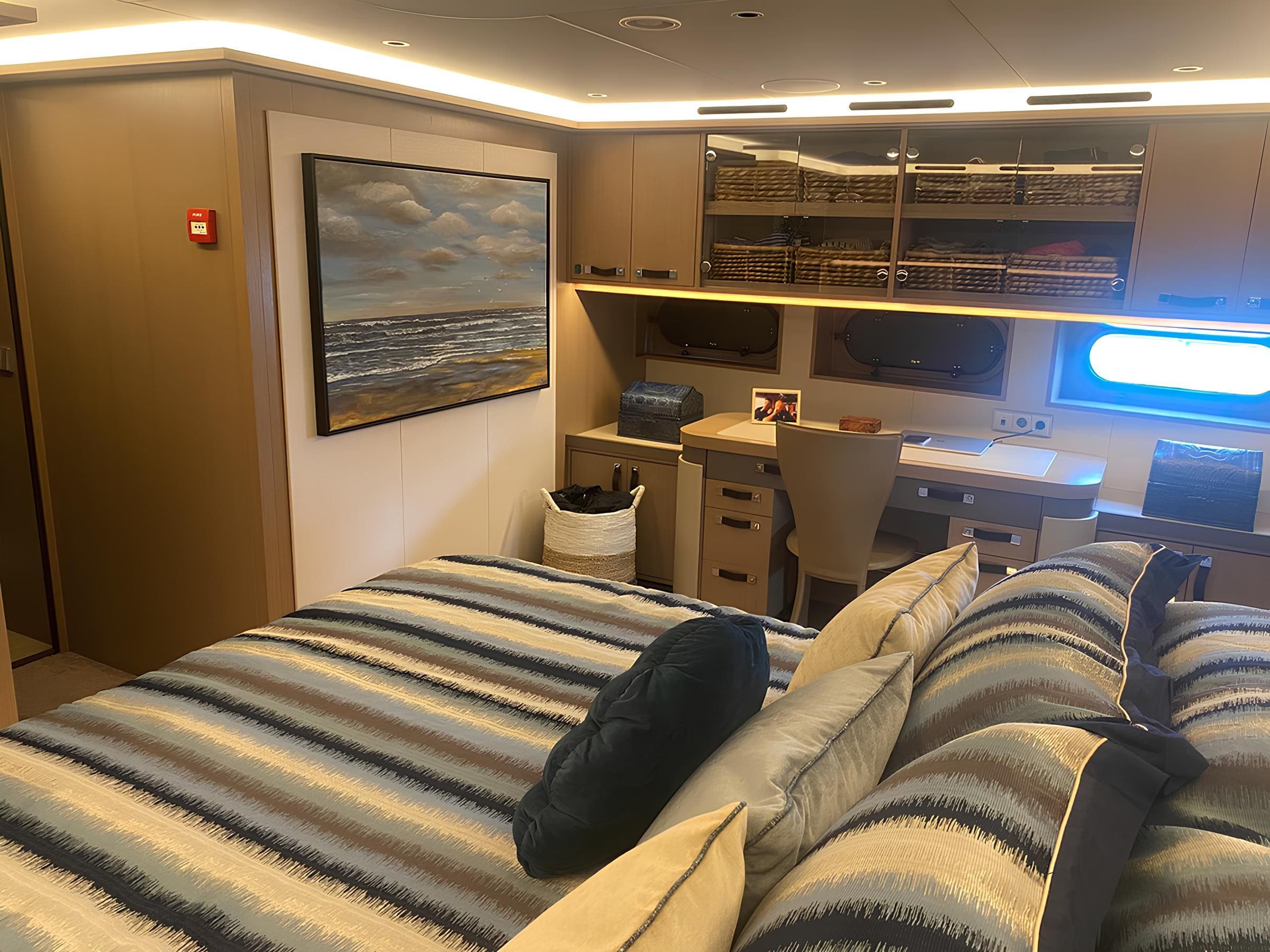 VIP-каюта/VIP cabin