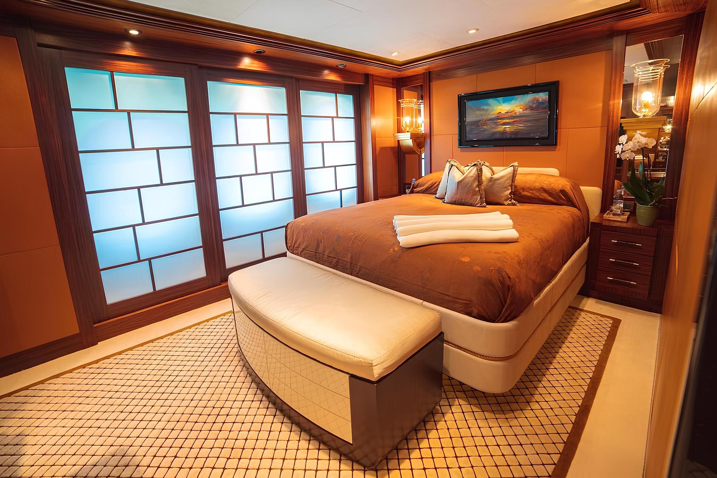 VIP-каюта/VIP cabin