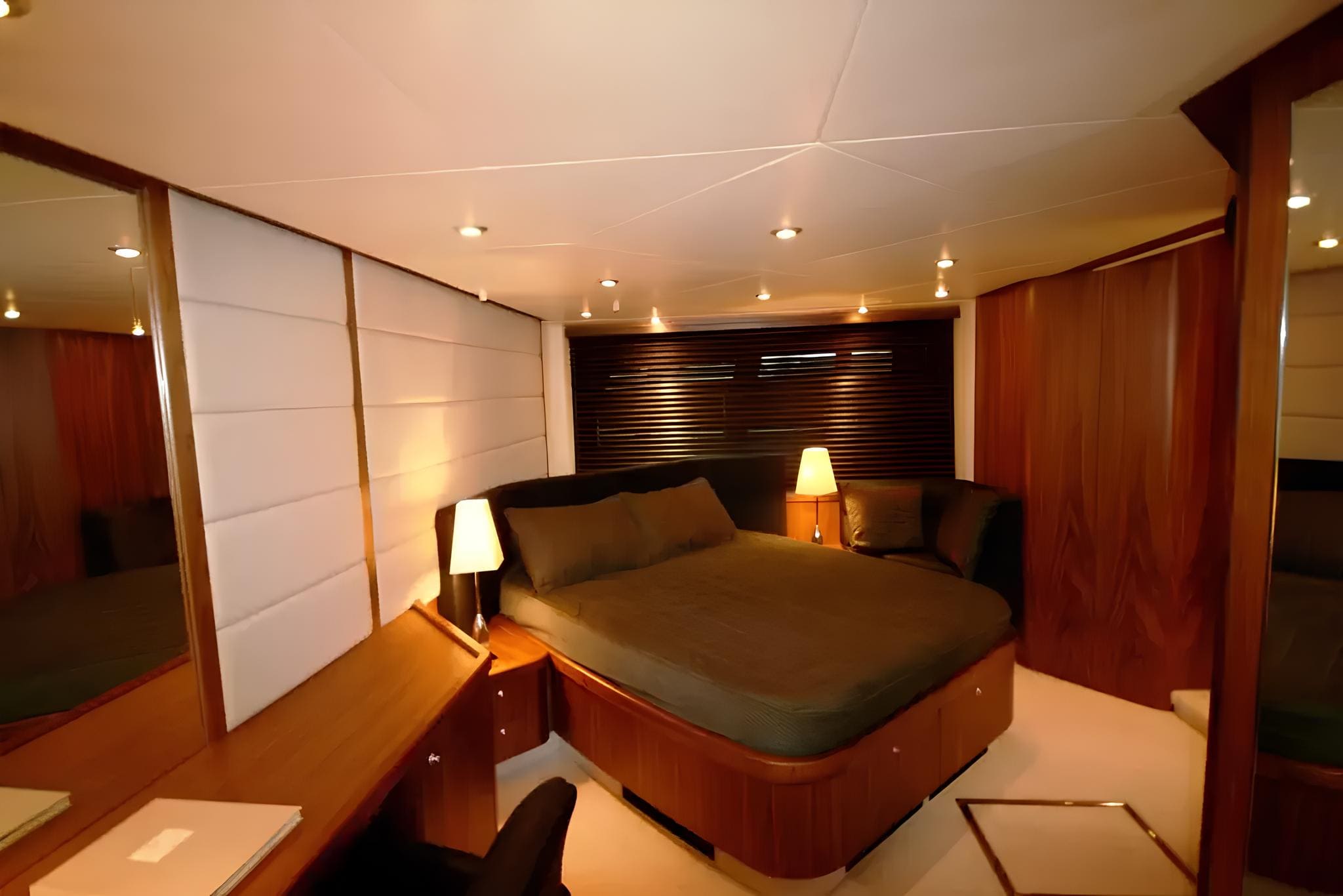 VIP-каюта/VIP cabin