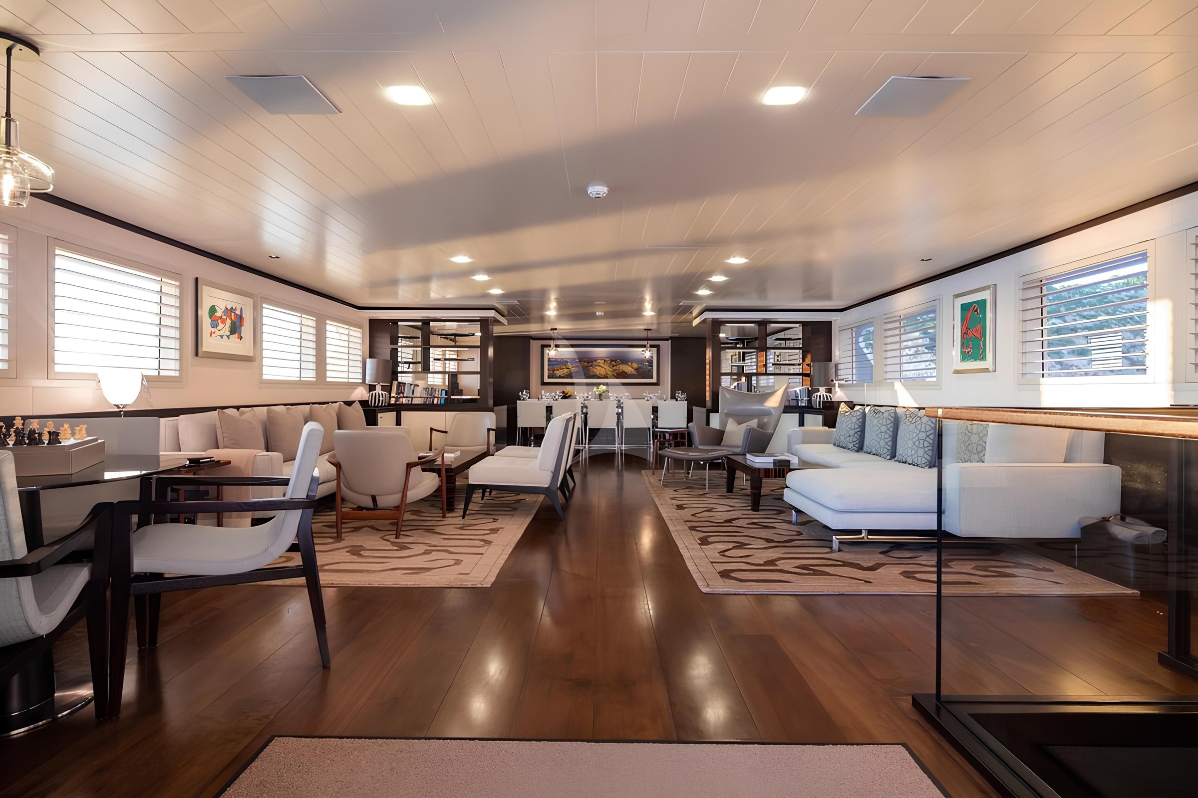 Зона отдыха в главном салоне/Main salon lounge area