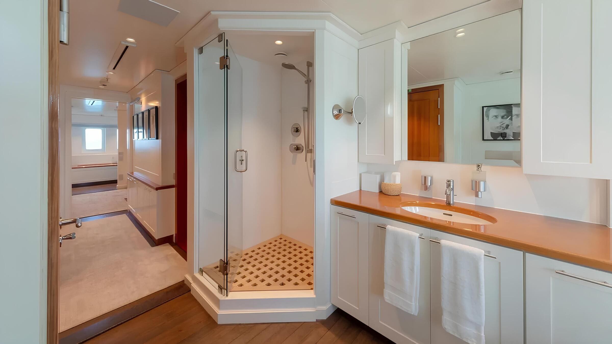 Санузел владельца/Master bathroom