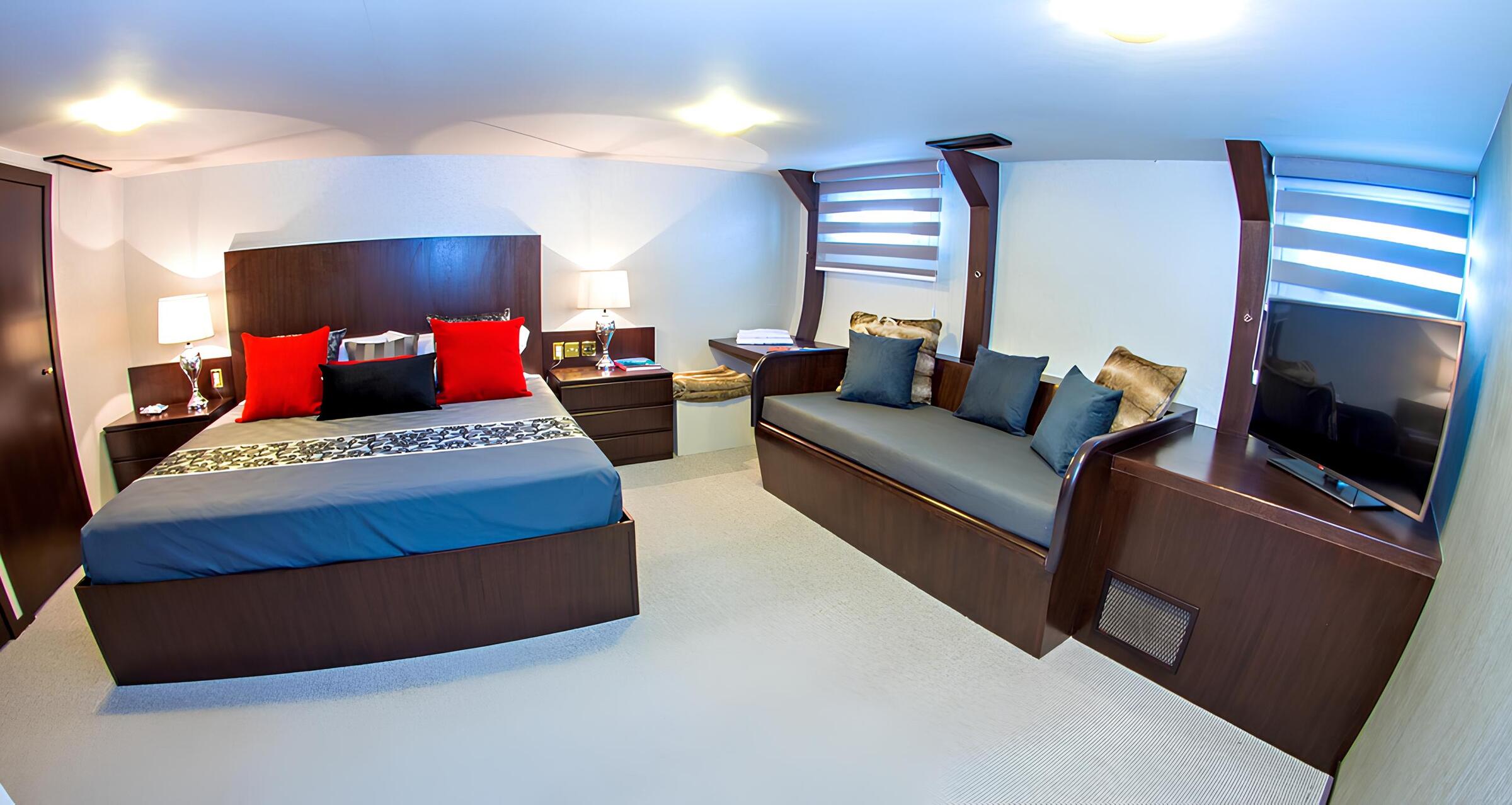 VIP-каюта/VIP cabin