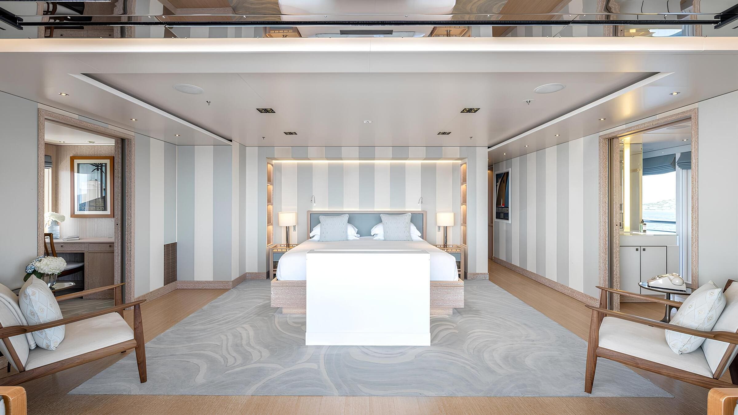 VIP-каюта/VIP cabin