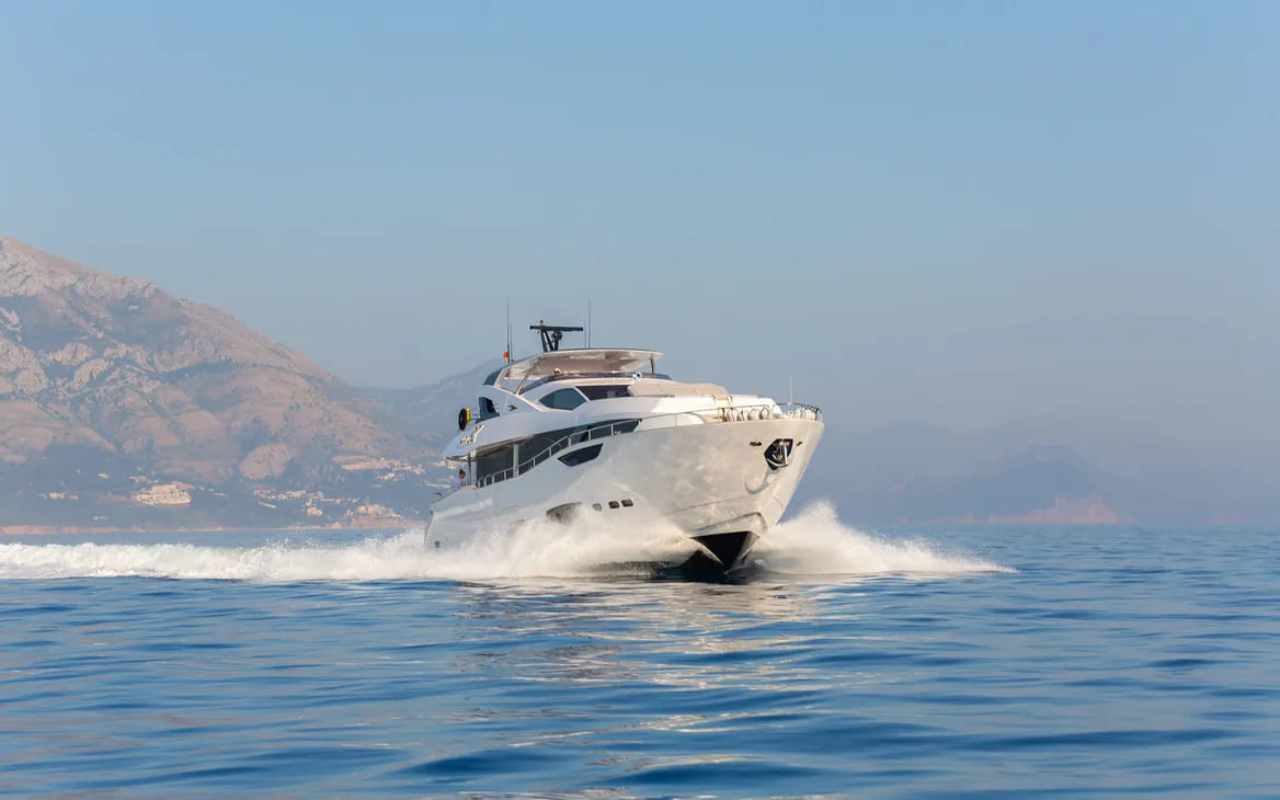 Экстерьер Sunseeker 95 Yacht 2021 MY MR. K IRISTON/Exterior Sunseeker 95 Yacht 2021 MY MR. K IRISTON