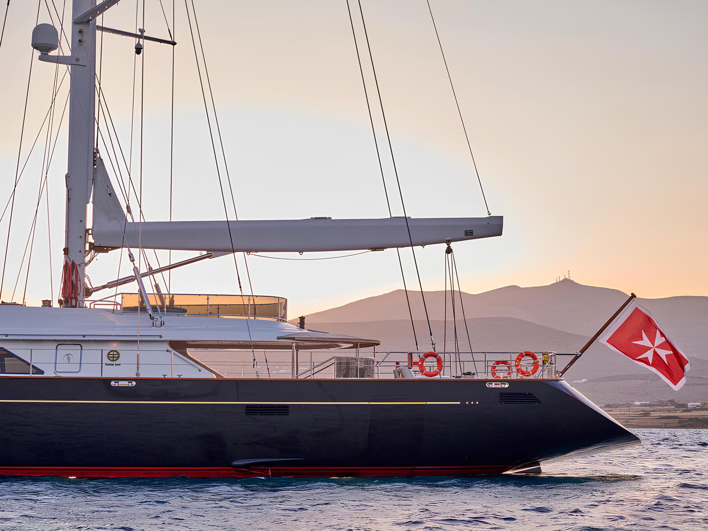 Экстерьер Perini Navi 56m Series 2003 M/С BURRASCA /Exterior Perini Navi 56m Series 2003 M/S BURRASCA