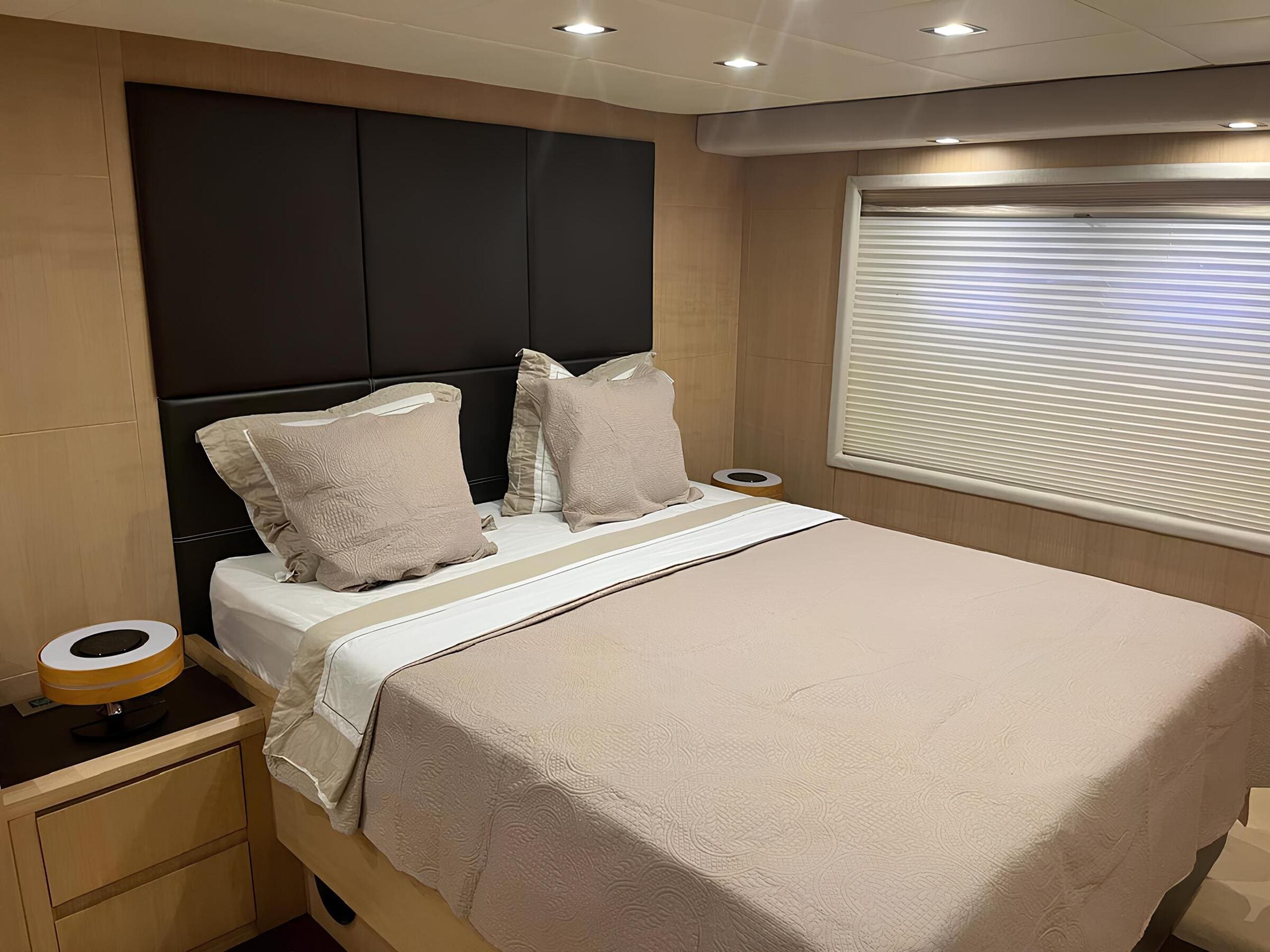 VIP-каюта/VIP cabin