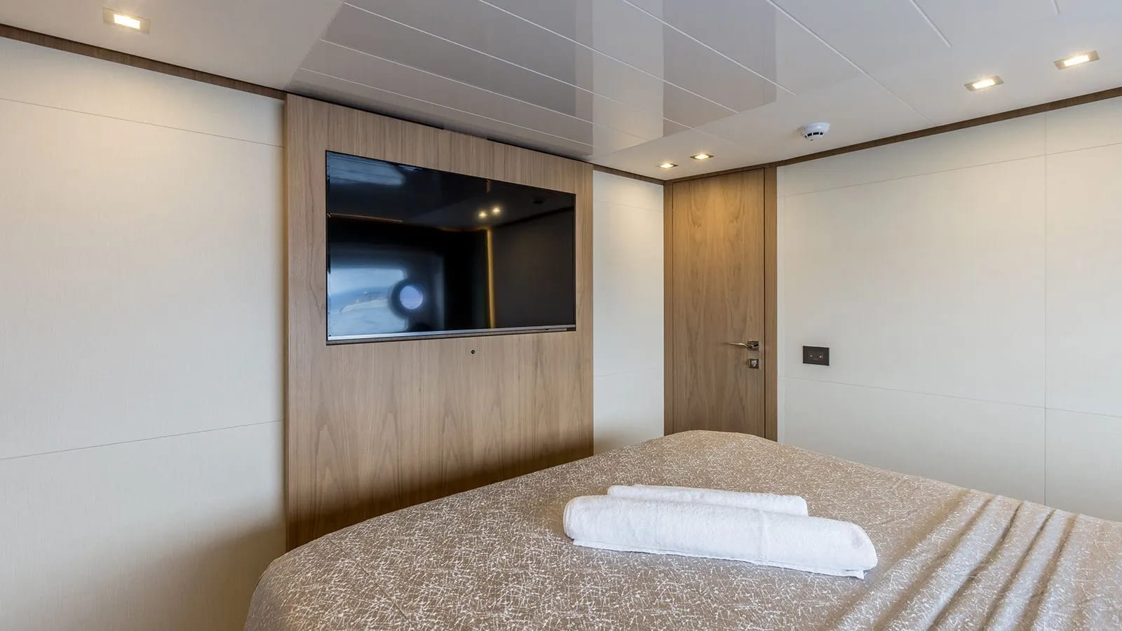 VIP-каюта/VIP cabin