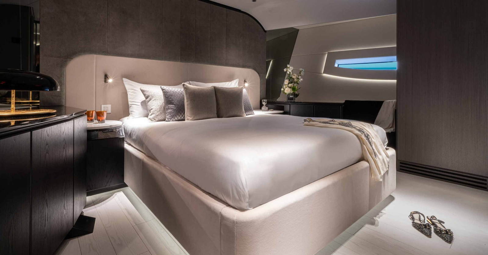 VIP-каюта/VIP cabin