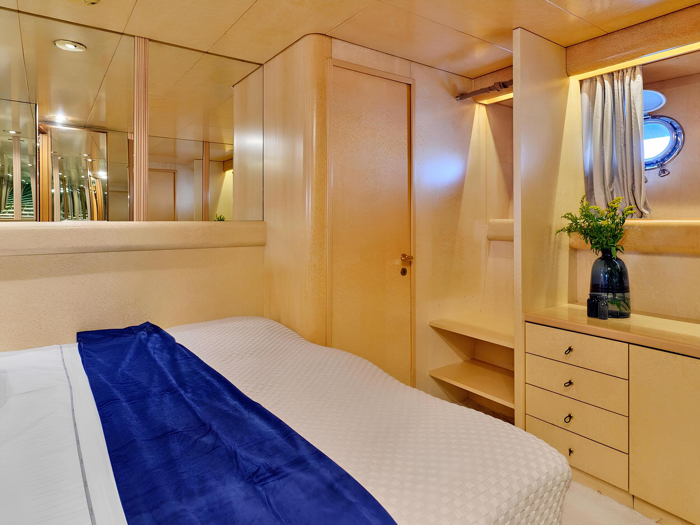 Мастер каюта/Master cabin