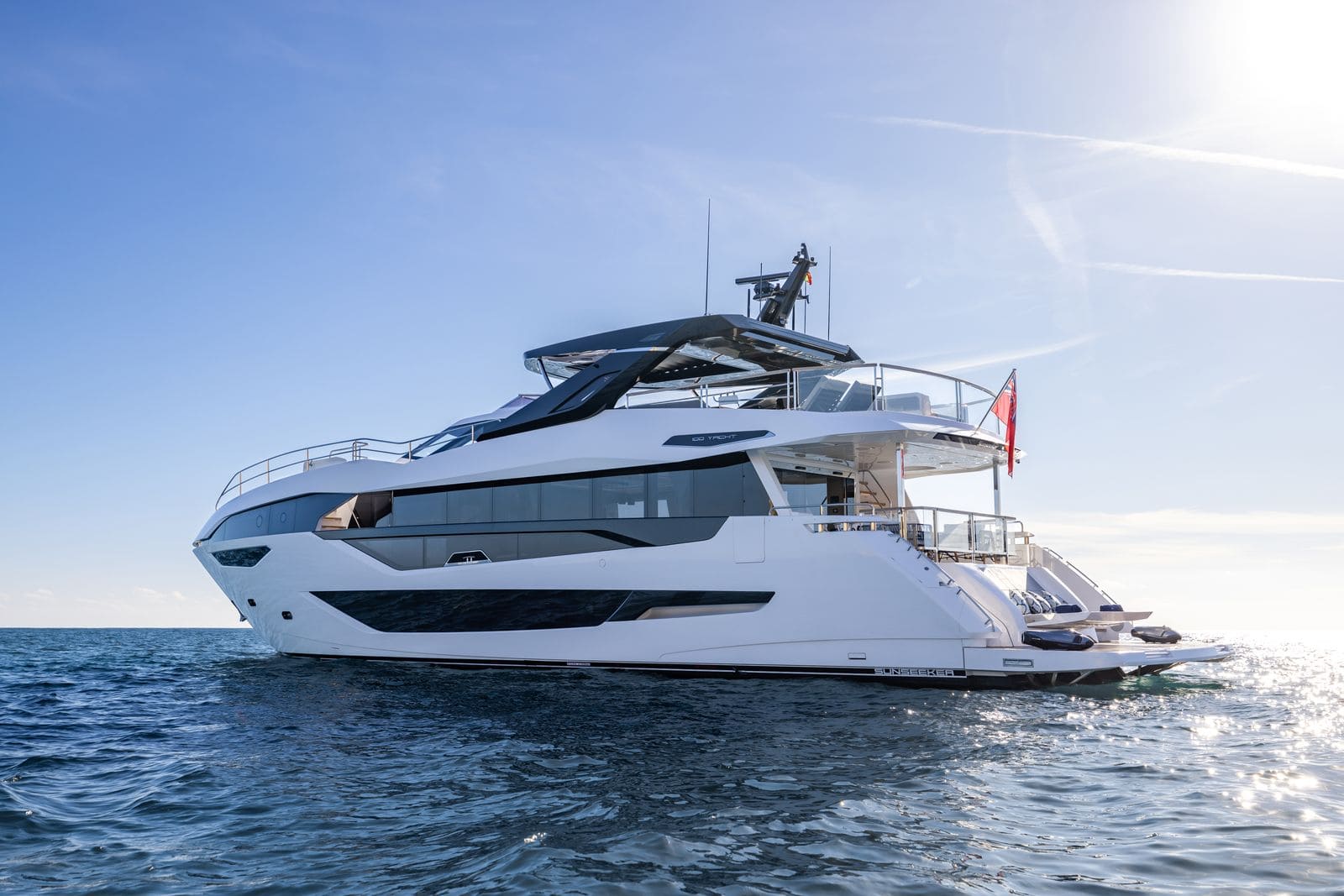 Экстерьер Sunseeker 100 Yacht NEW/Exterior Sunseeker 100 Yacht NEW