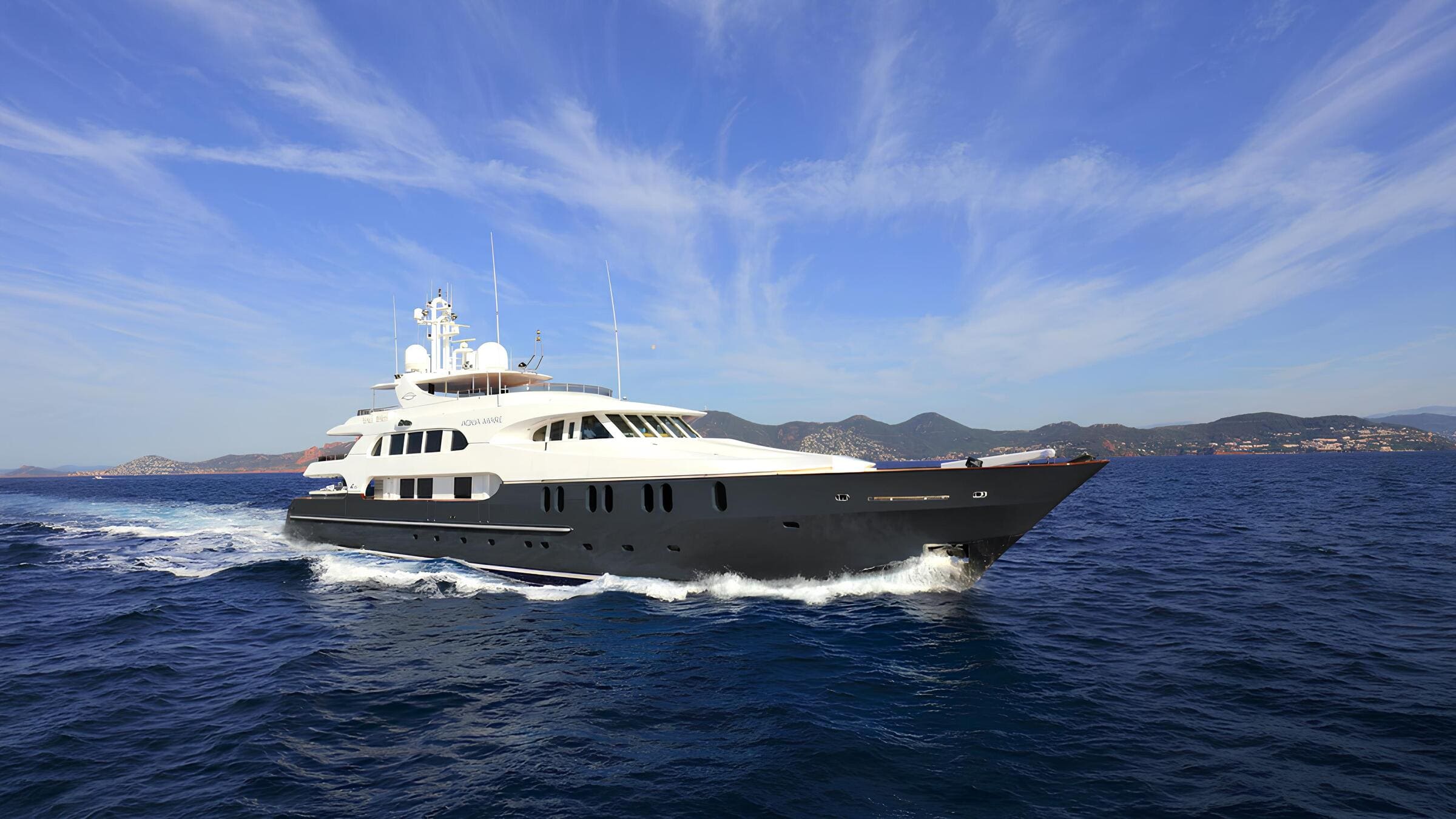 Экстерьер CRN Yachts 50M 1998 MY AQUA MARE/Exterior CRN Yachts 50M 1998 MY AQUA MARE