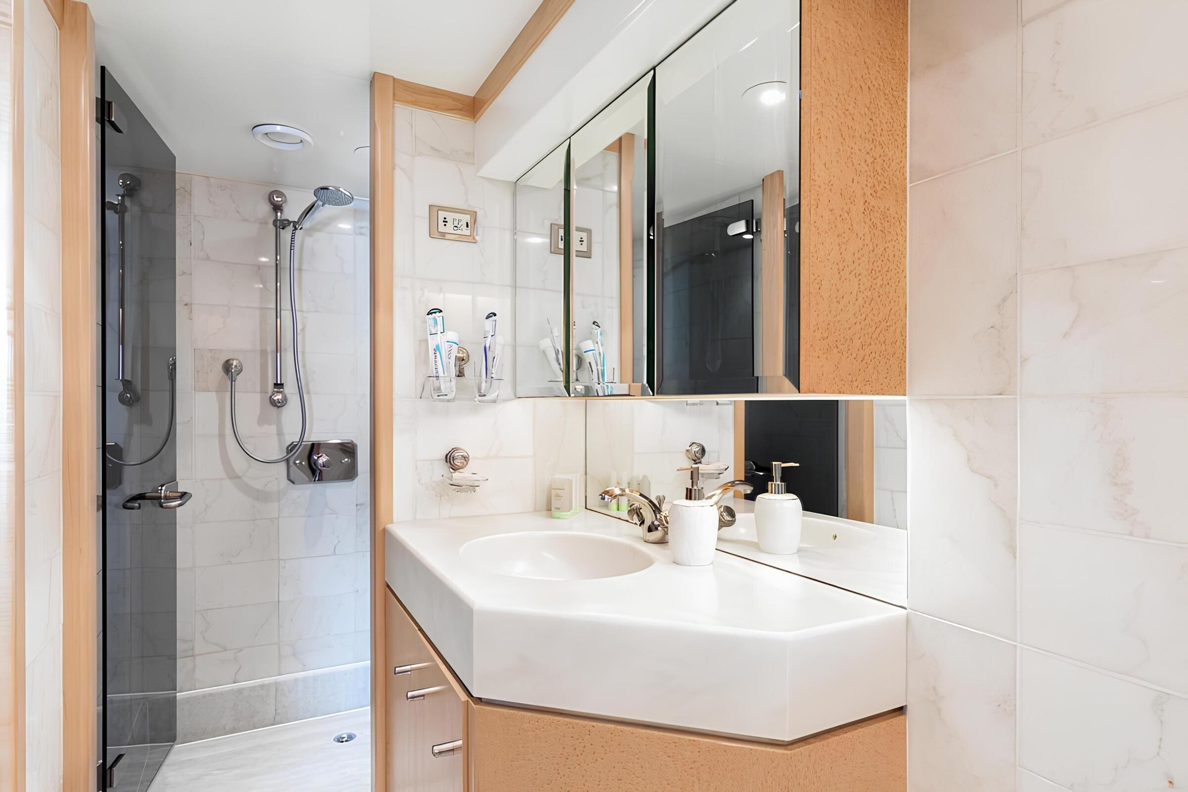 Гостевой санузел/Guest bathroom