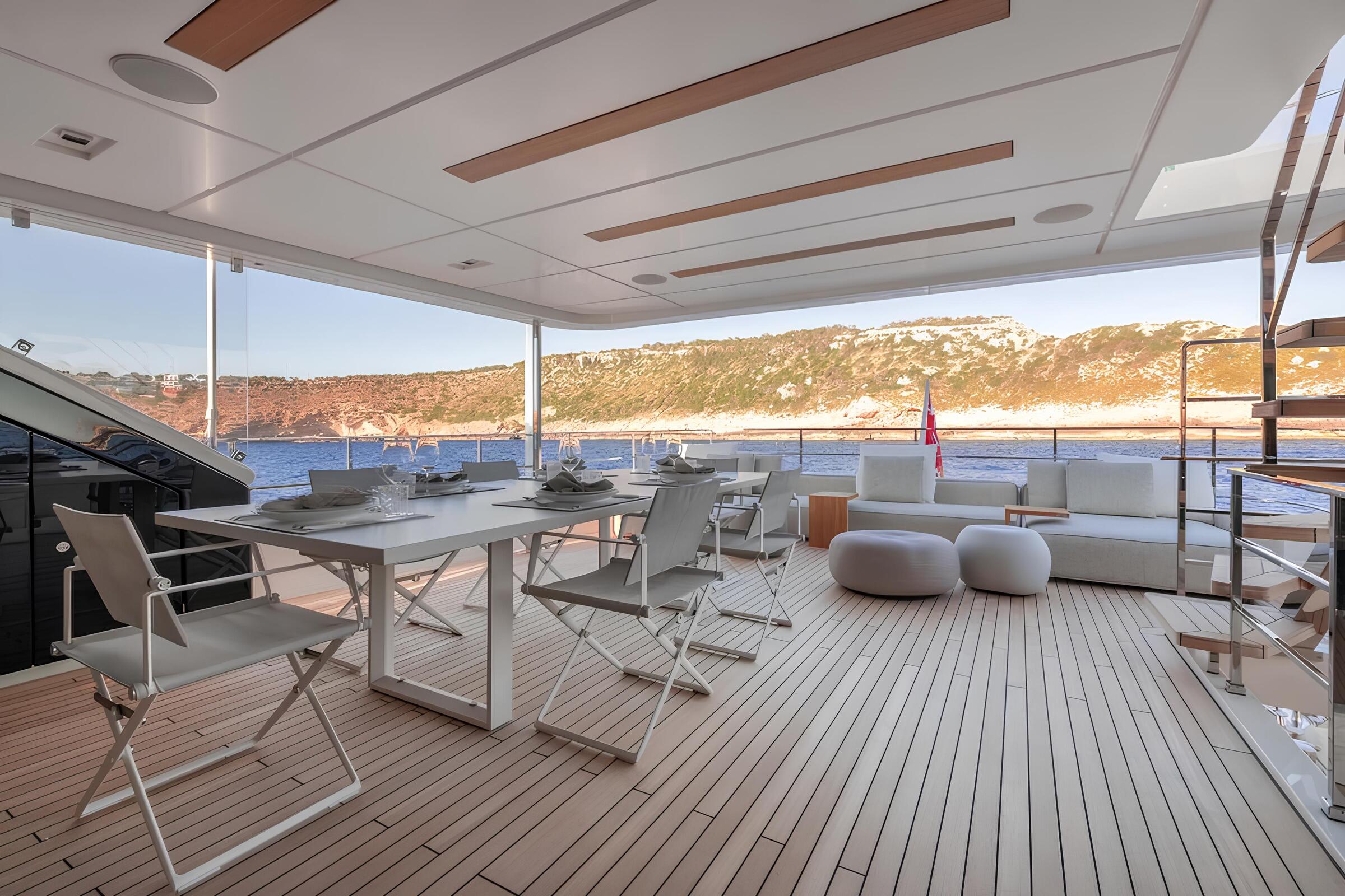 Сандек/Sundeck