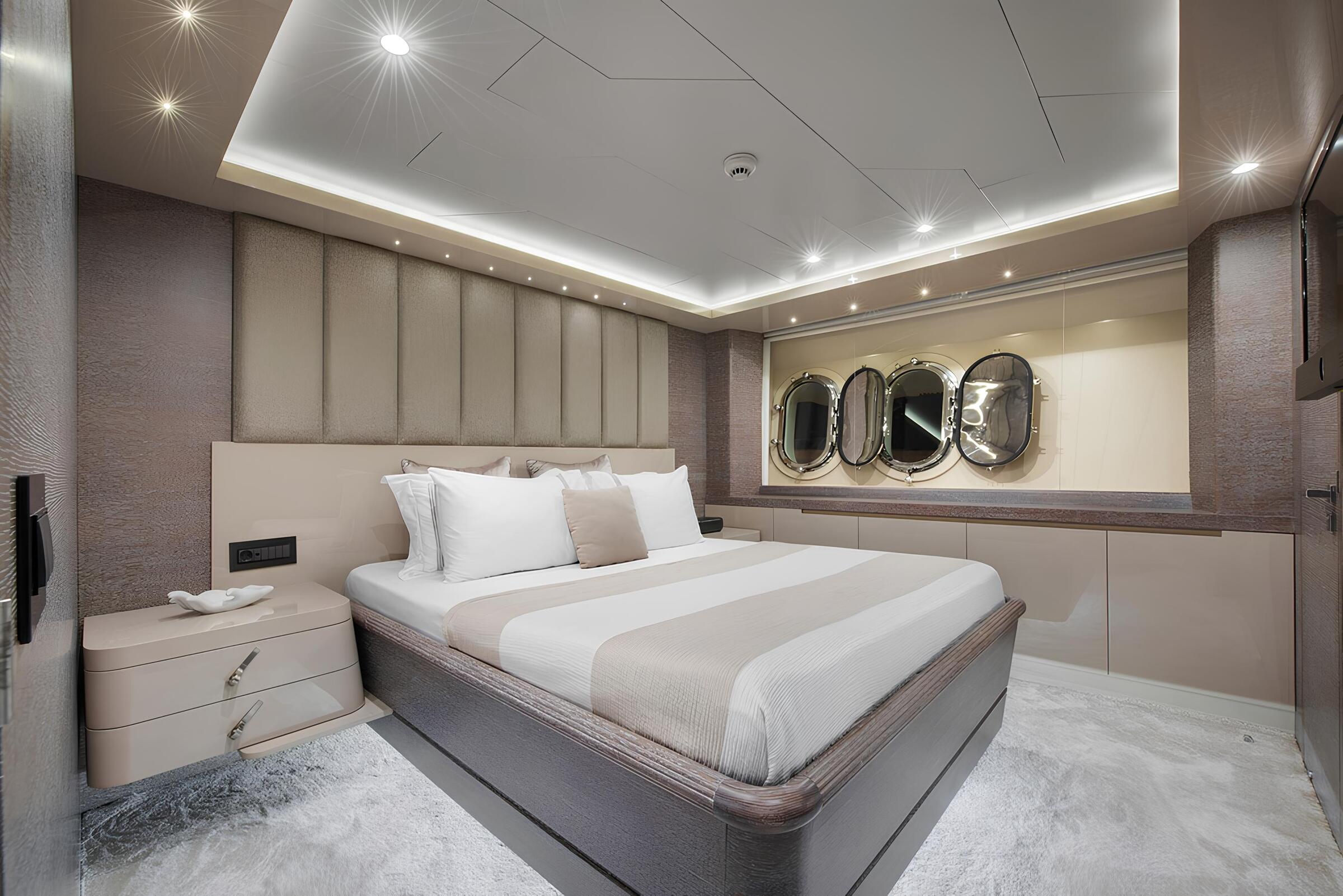 VIP-каюта/VIP cabin