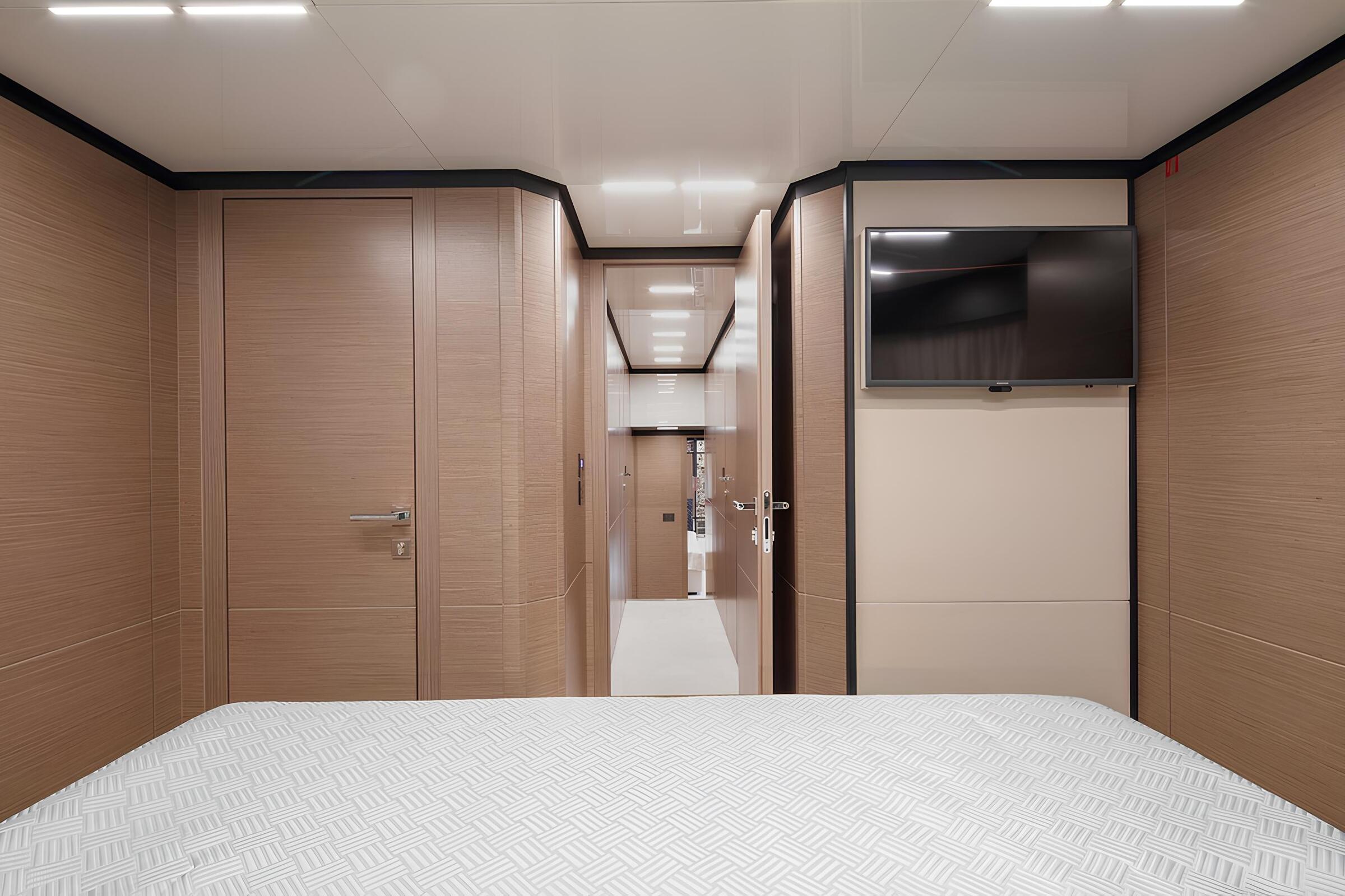 VIP-каюта/VIP cabin