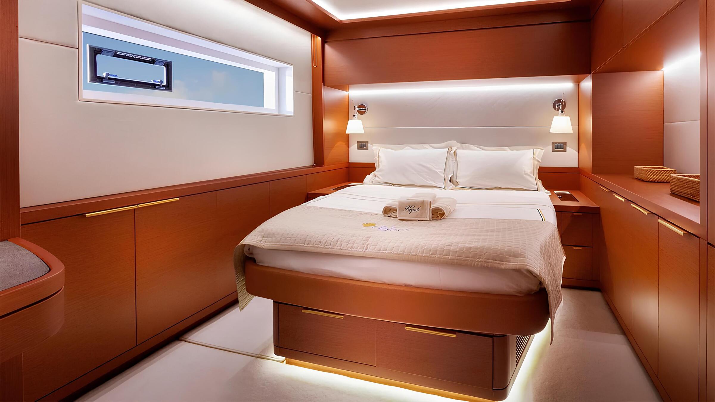 VIP-каюта/VIP cabin