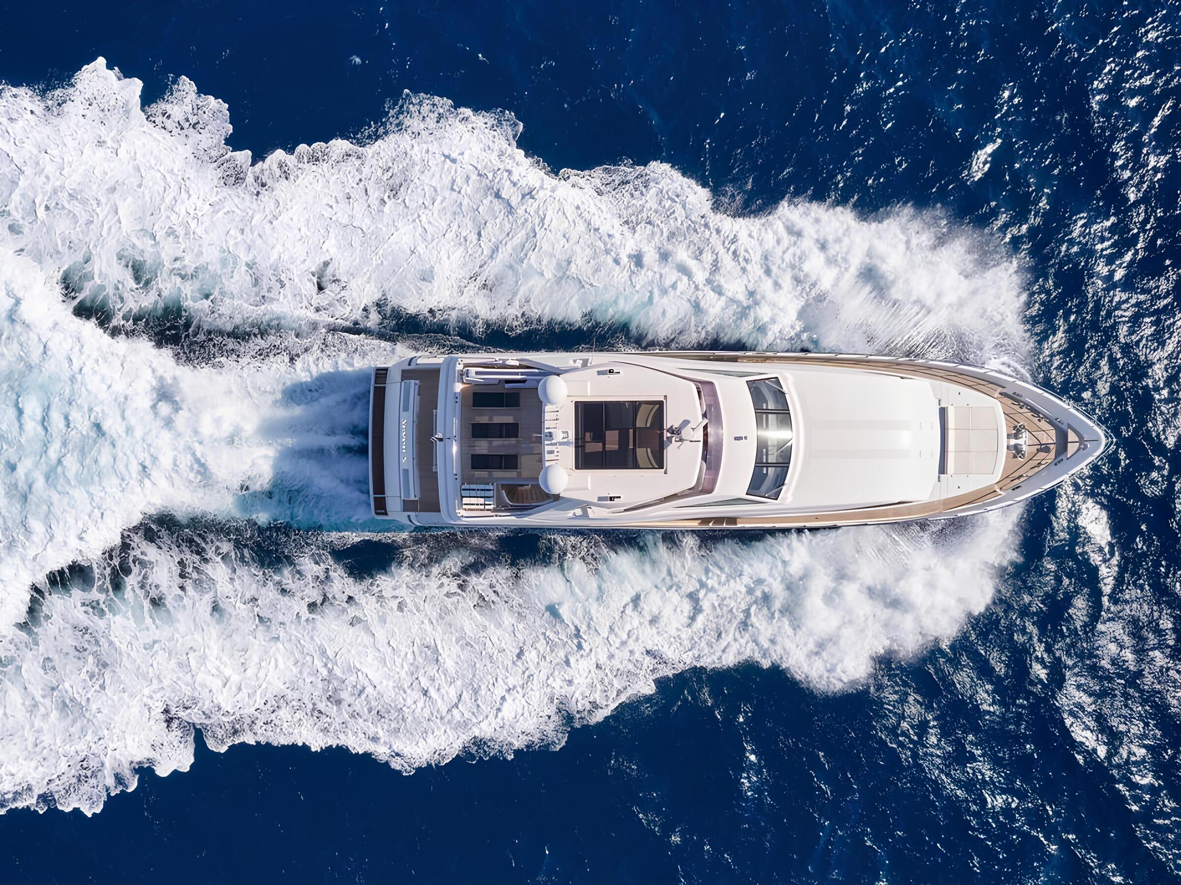 Экстерьер Custom Line 97' 2007 MY SEVEN S/Exterior Custom Line 97' 2007 MY SEVEN S
