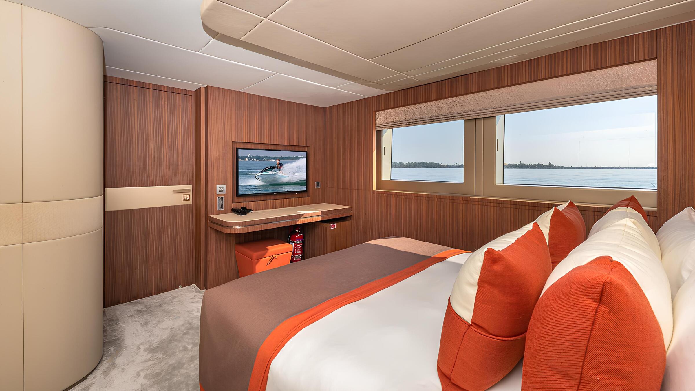 VIP-каюта/VIP cabin