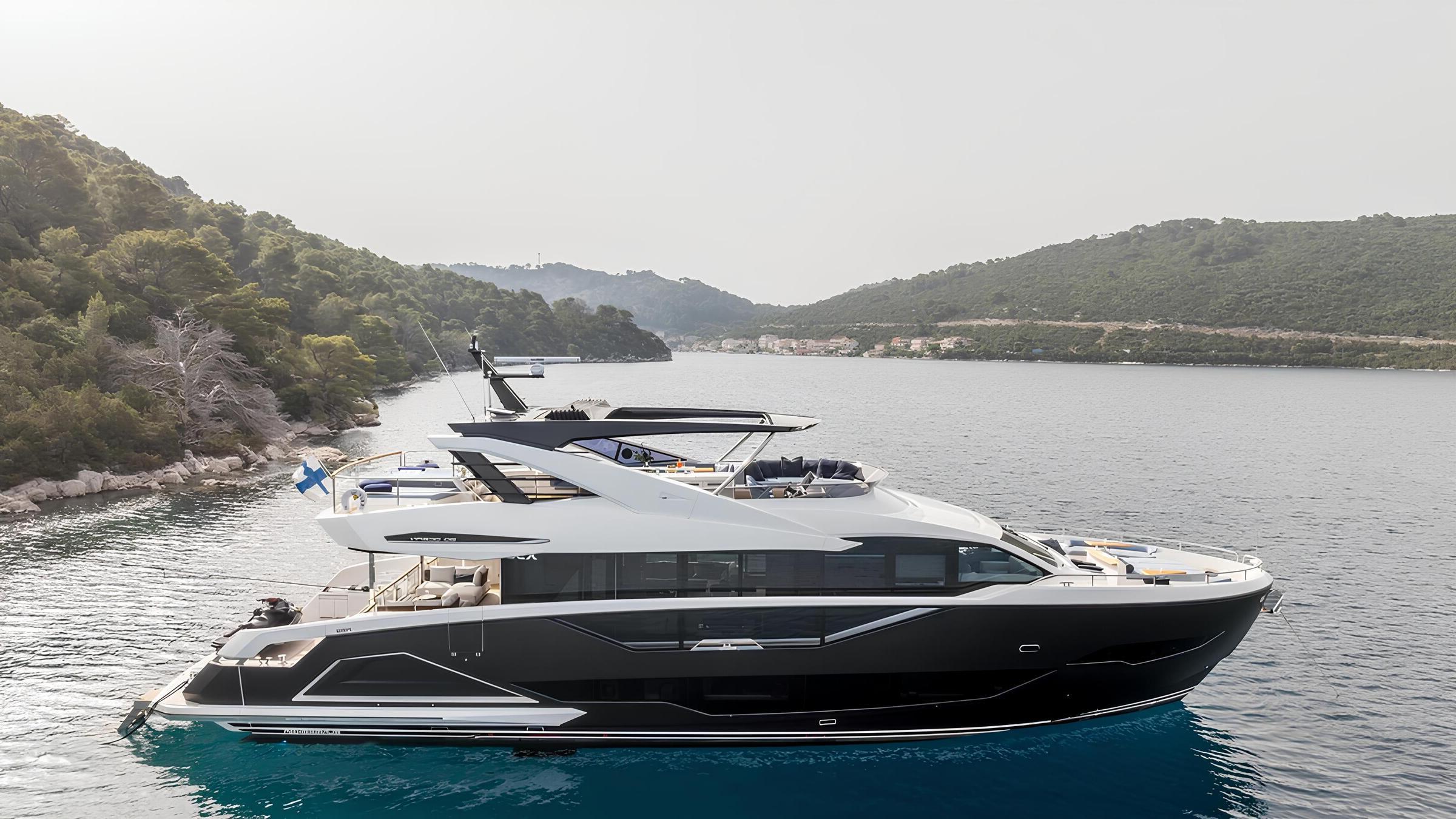 Экстерьер Sunseeker Ocean 90 2023 MY EXIT/Exterior Sunseeker Ocean 90 2023 MY EXIT