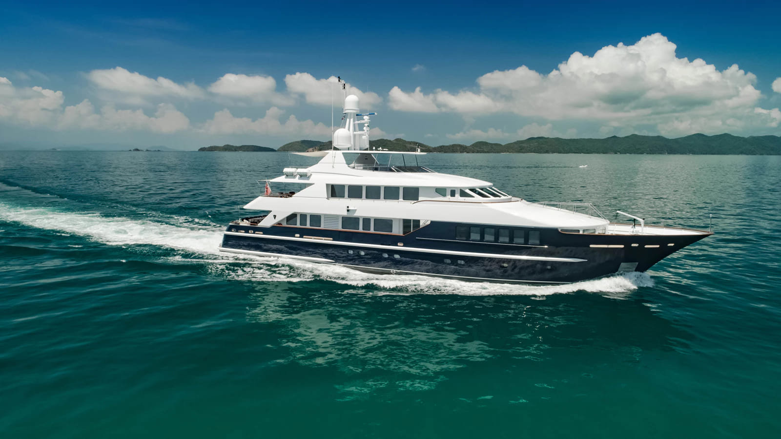 Экстерьер Heesen 40M 2001 MY LADY AZUL/Exterior Heesen 40M 2001 MY LADY AZUL