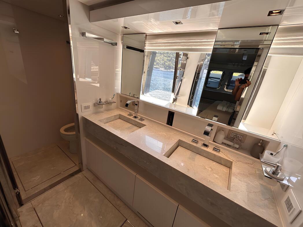 Санузел владельца/Master bathroom